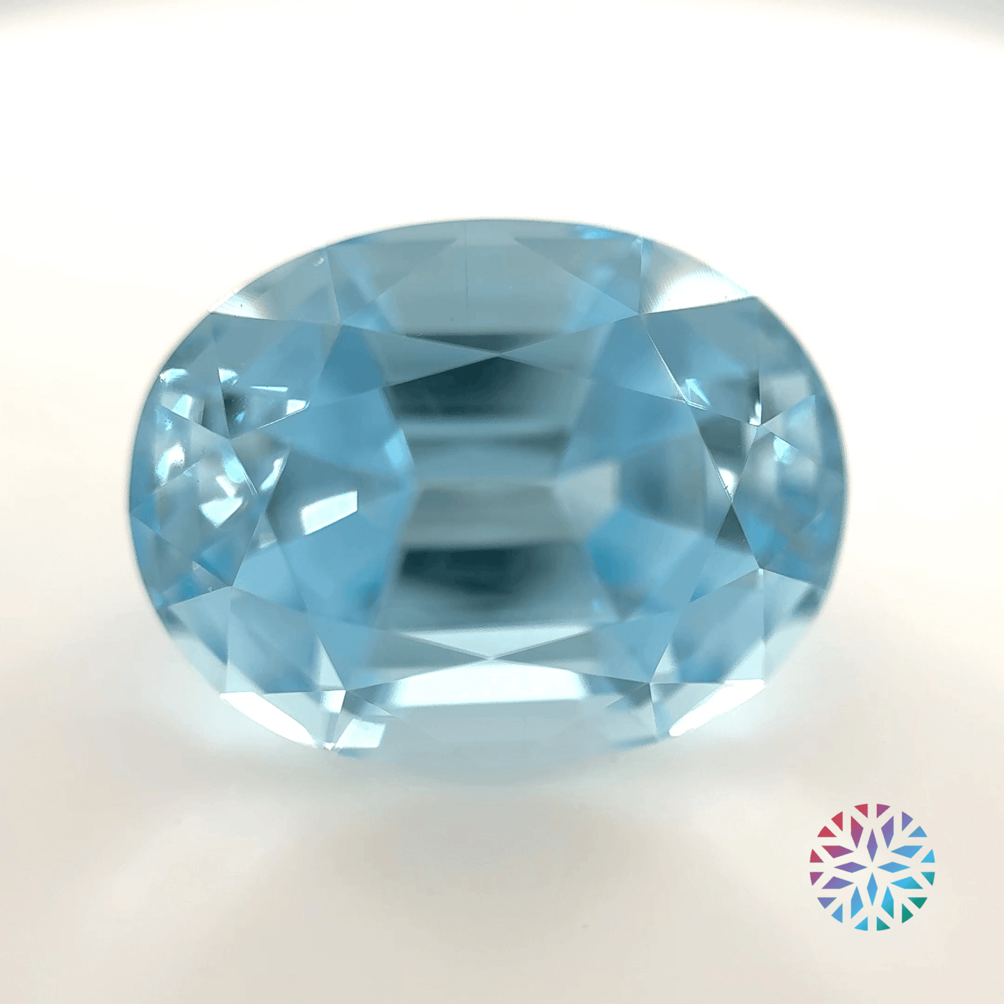 Aquamarine- Oval, 10.79ct, 15.6 x 12.0 x 10.0mm