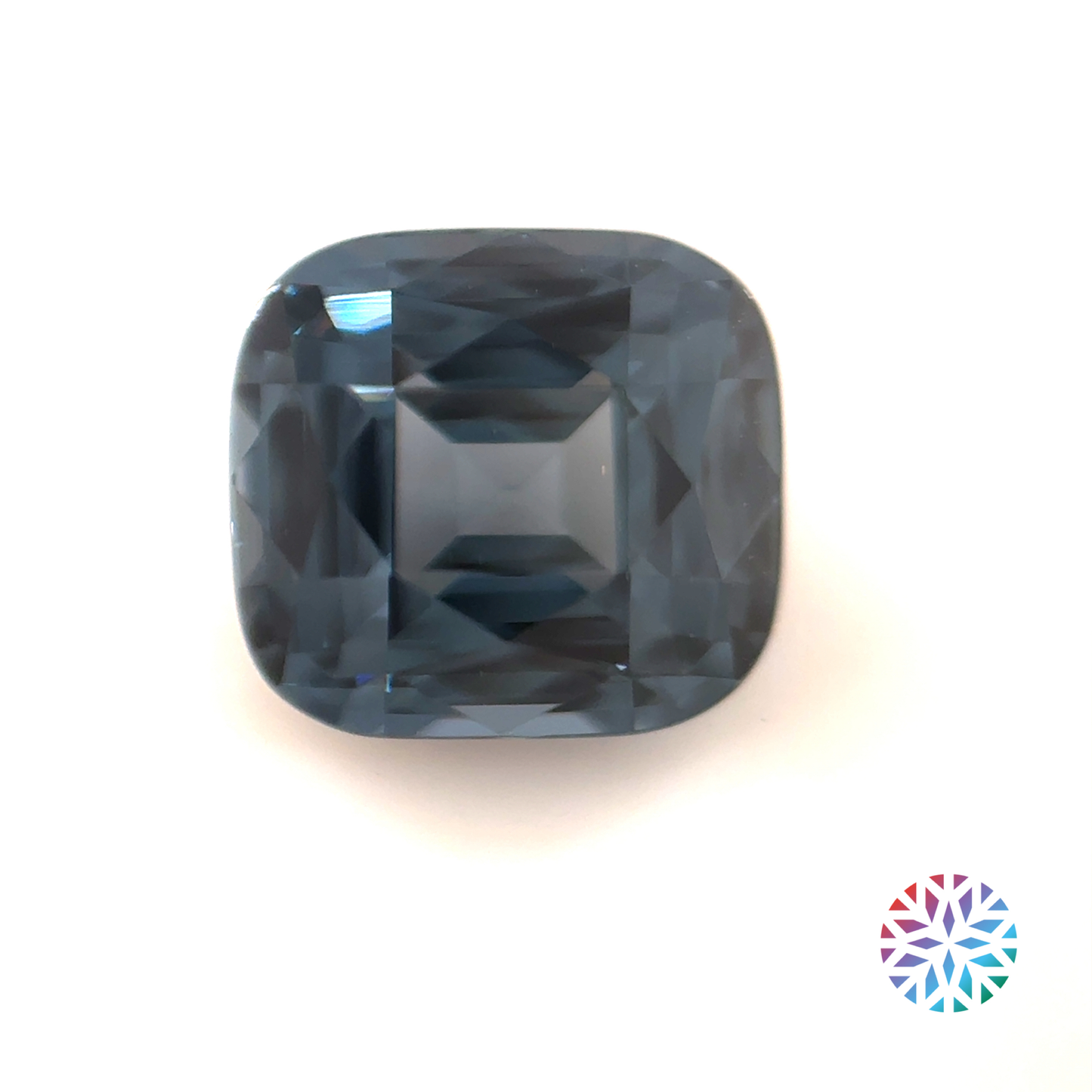 Grey Spinel- Cushion, 2.54ct, 7.6 x 7.0 x 5.3mm