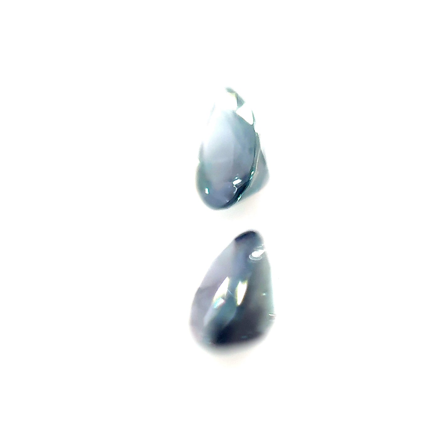 Alexandrite pair - Pear, 1.28ct, 6.9 x 4.5mm, (C)