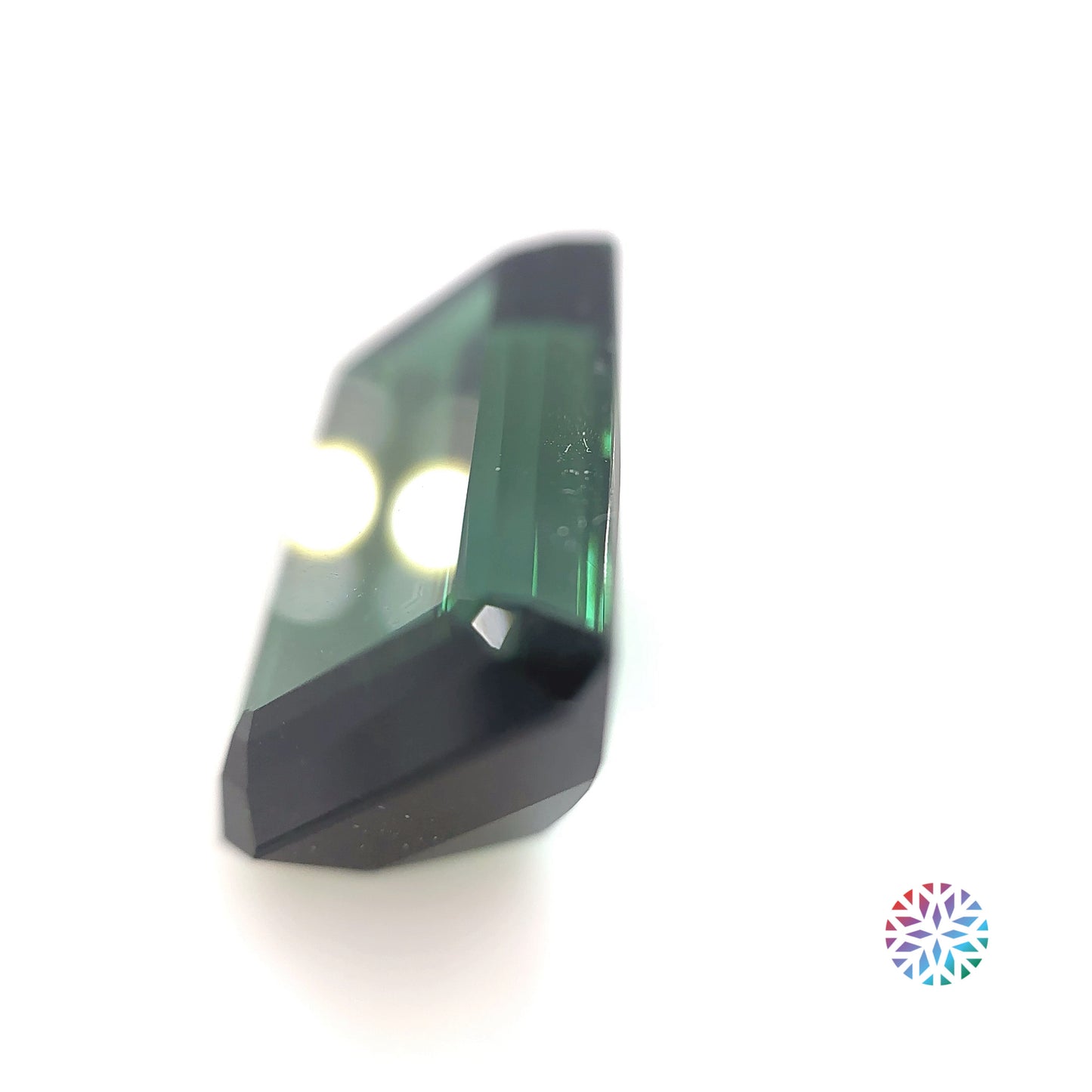 B/G Tourmaline- Emerald, 19.84ct, 20.5 x 12.6 x 8.2mm