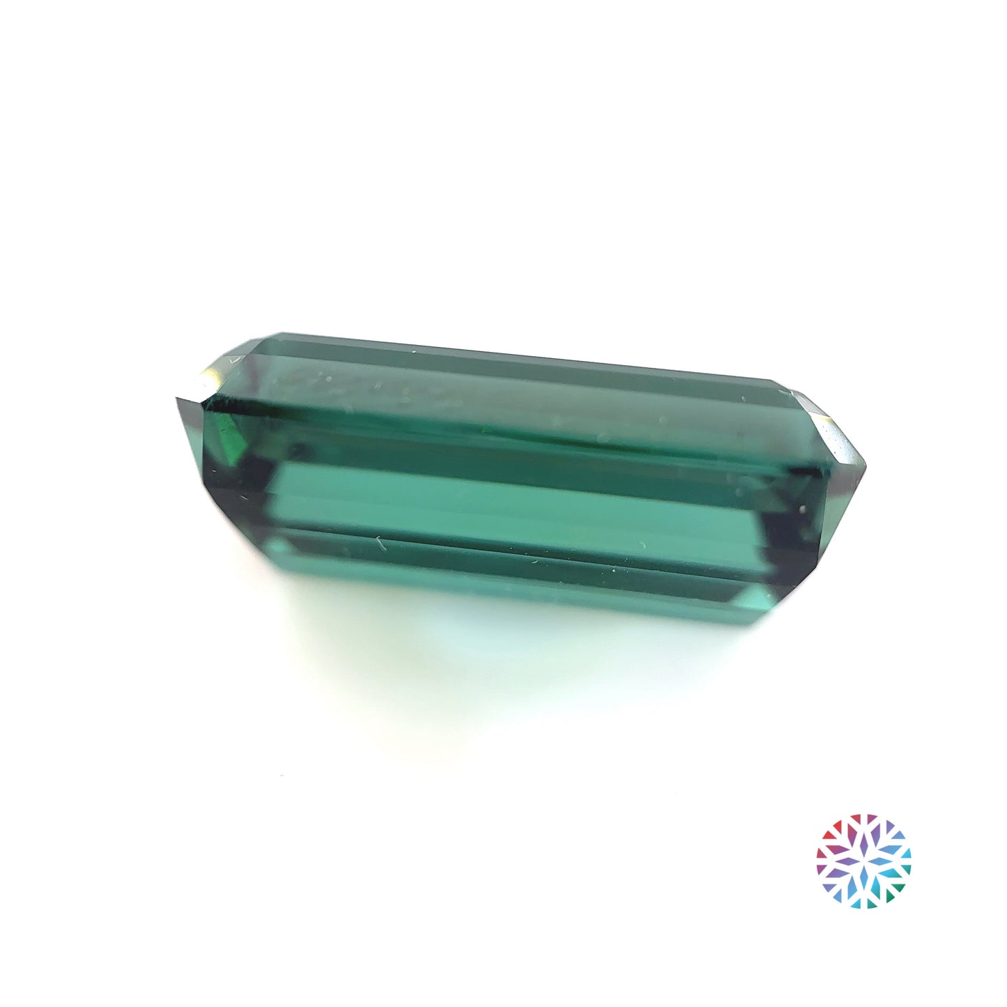 B/G Tourmaline- Emerald, 19.84ct, 20.5 x 12.6 x 8.2mm