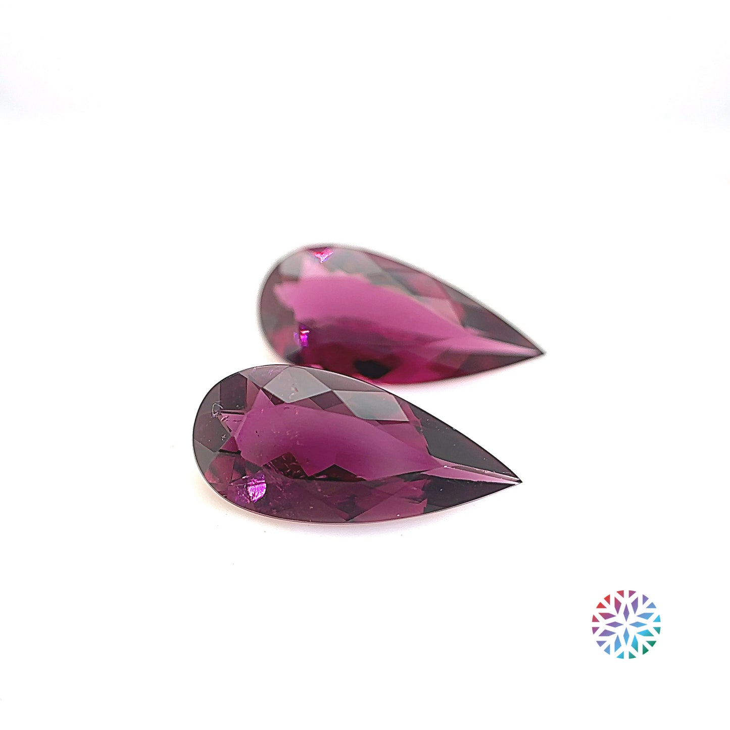 Rubellite pair - Pear, 4.12ct, 14.2 x 6.6mm