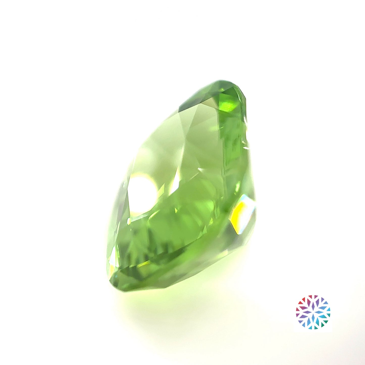 Peridot- Cushion, 14.1ct, 16.4 x 13.6 x 9.2mm