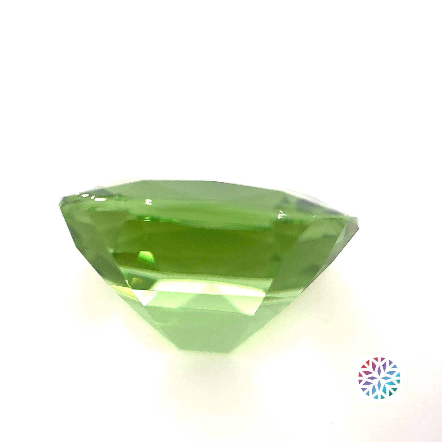 Peridot- Cushion, 14.1ct, 16.4 x 13.6 x 9.2mm