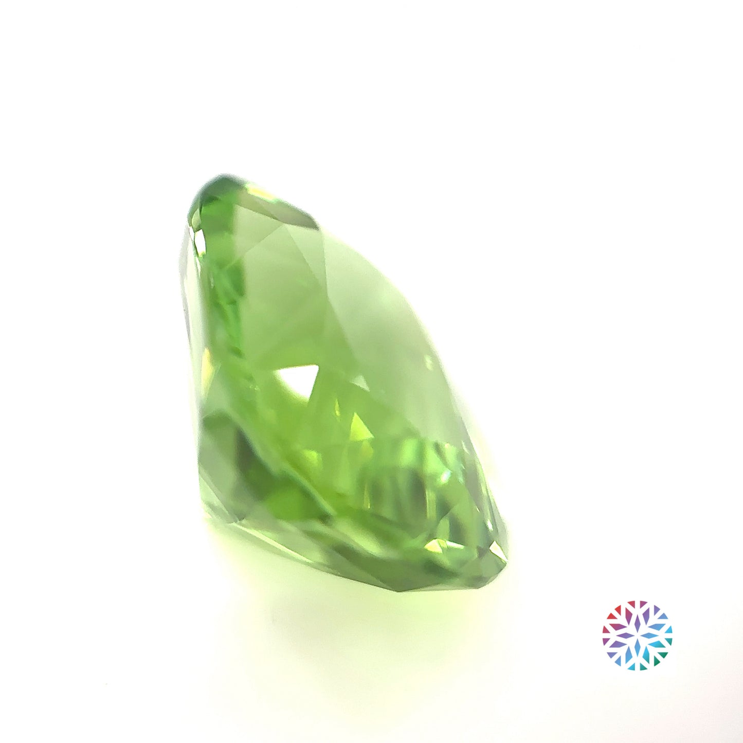 Peridot- Cushion, 14.1ct, 16.4 x 13.6 x 9.2mm