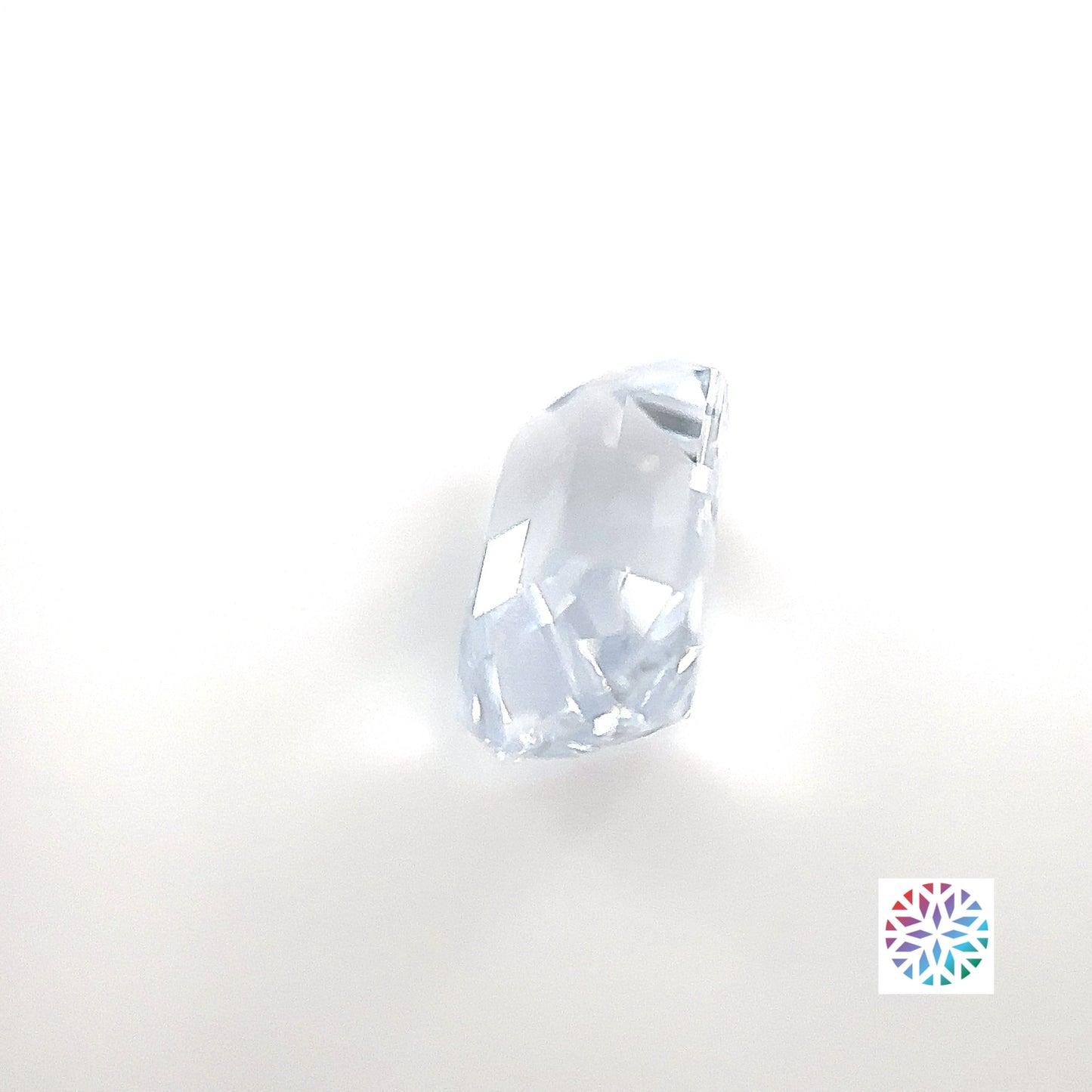 White Sapphire- Emerald, 3.36ct, 9.6 x 6.4 x 5.3mm, (C)
