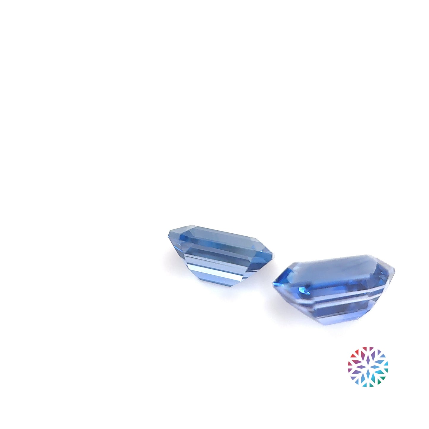 Blue Sapphire pair - Emerald, 2.67ct, 7.0 x 4.9mm