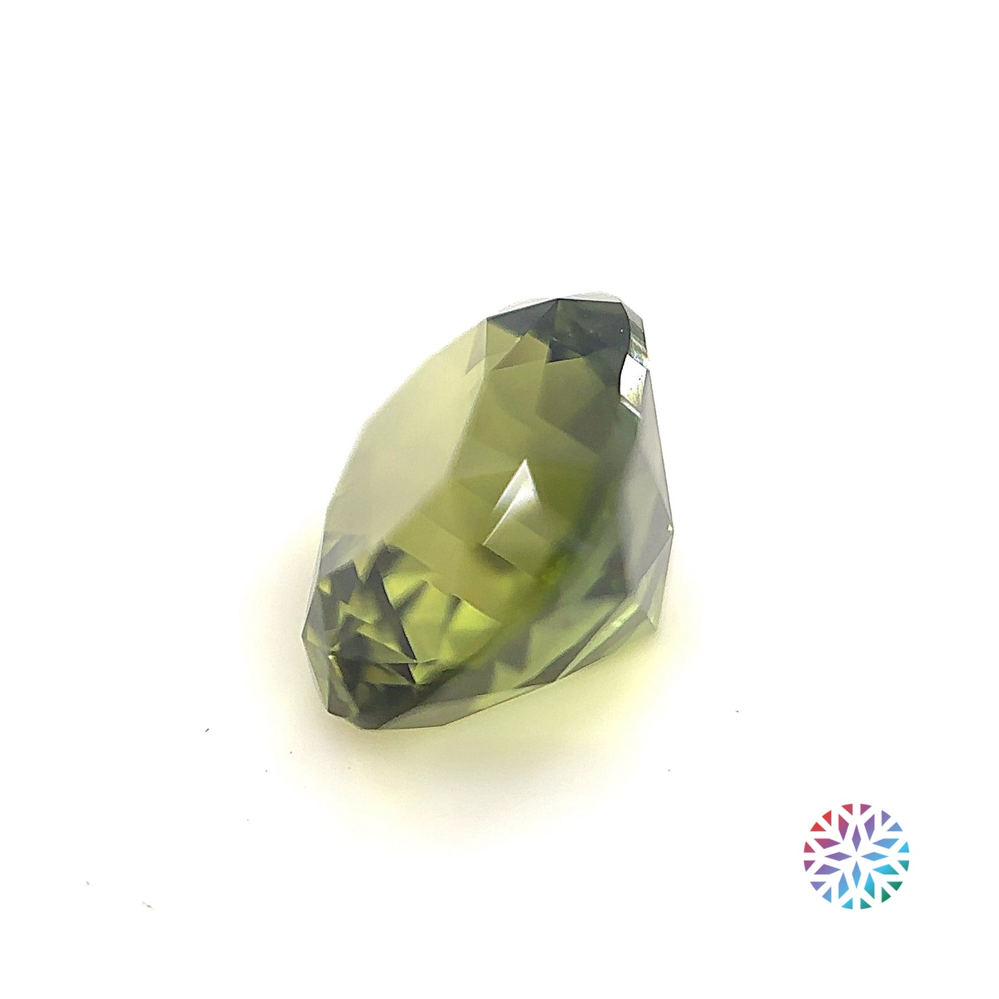 Green Sapphire- Cushion, 5.52ct, 10.0 x 8.9 x 7.1mm