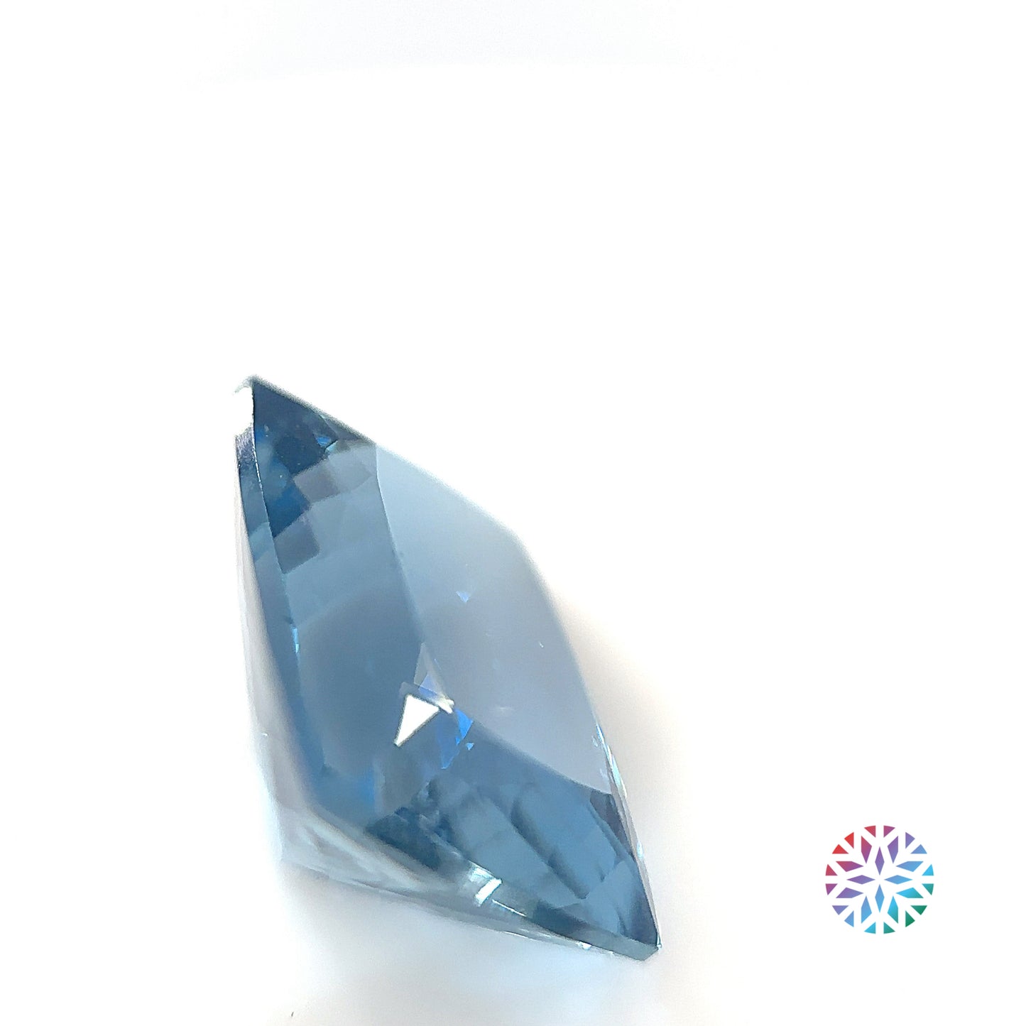 Aquamarine- Cushion, 7.45ct, 14.0 x 11.0 x 7.5mm