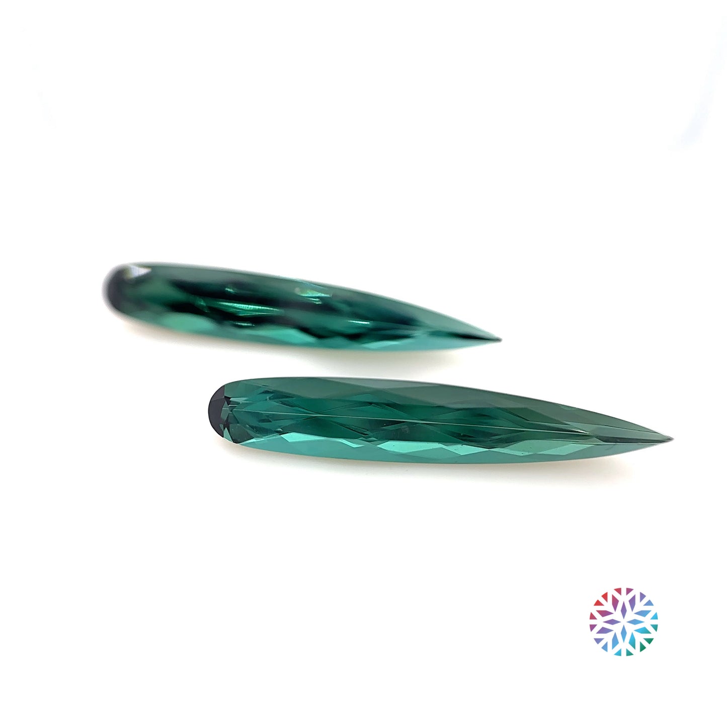 B/G Tourmaline pair - Pear, 3.98ct, 23.0 x 4.1mm