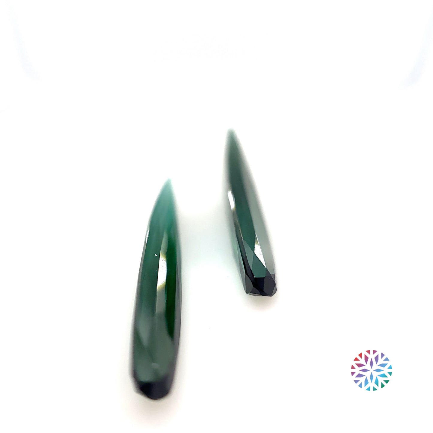B/G Tourmaline pair - Pear, 3.98ct, 23.0 x 4.1mm
