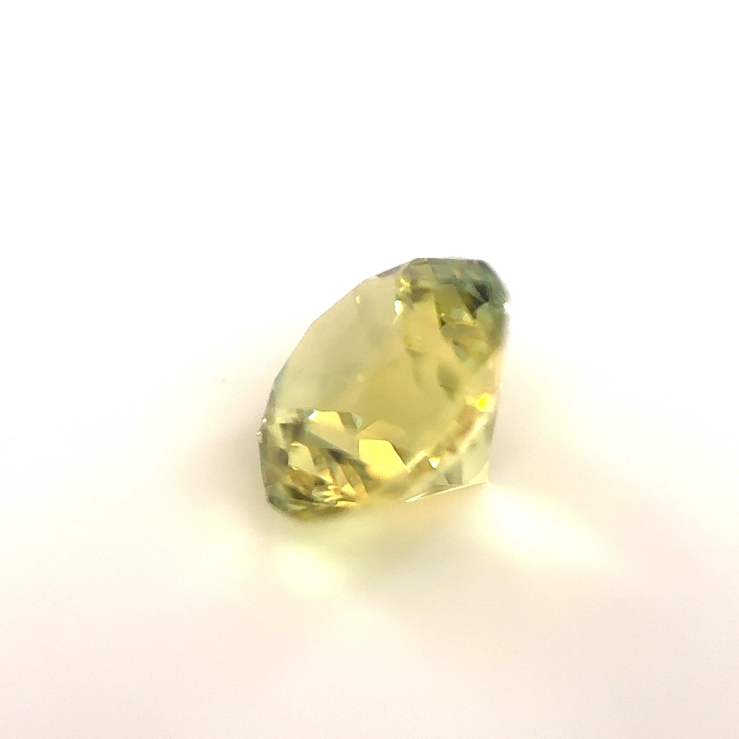 Yellow Sapphire- Round, 2.21ct, 7.6 x 7.6 x 5.3mm, (N)
