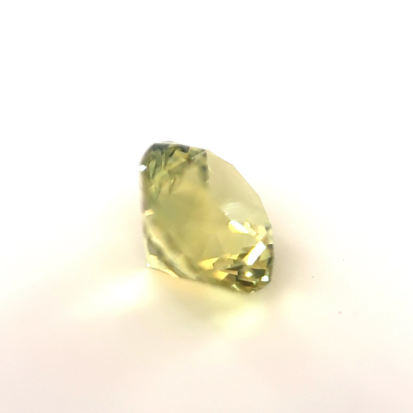 Yellow Sapphire- Round, 2.21ct, 7.6 x 7.6 x 5.3mm, (N)