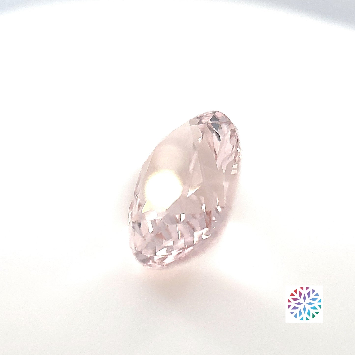 Peach Morganite- Oval, 5.13ct, 14.0 x 10.2 x 6.6mm