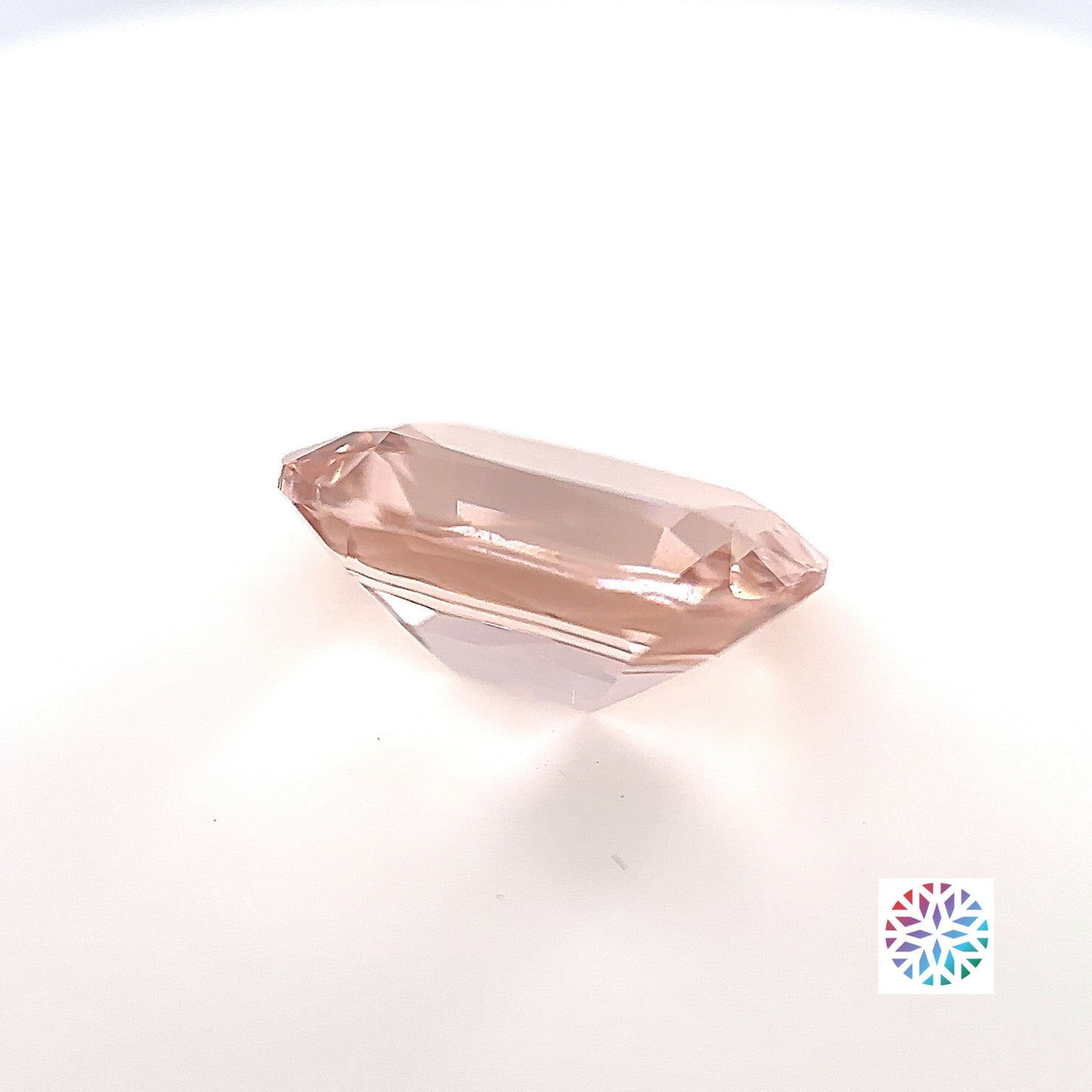 Peach Morganite- Cushion, 4.41ct, 12.8 x 9.6 x 5.8mm
