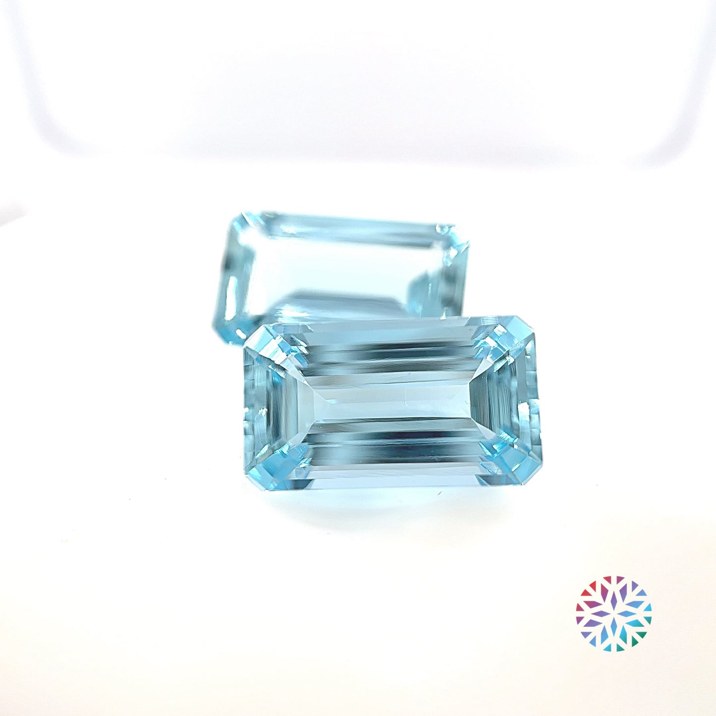 Aquamarine pair - Emerald, 9.36ct, 14.1 x 8.1mm