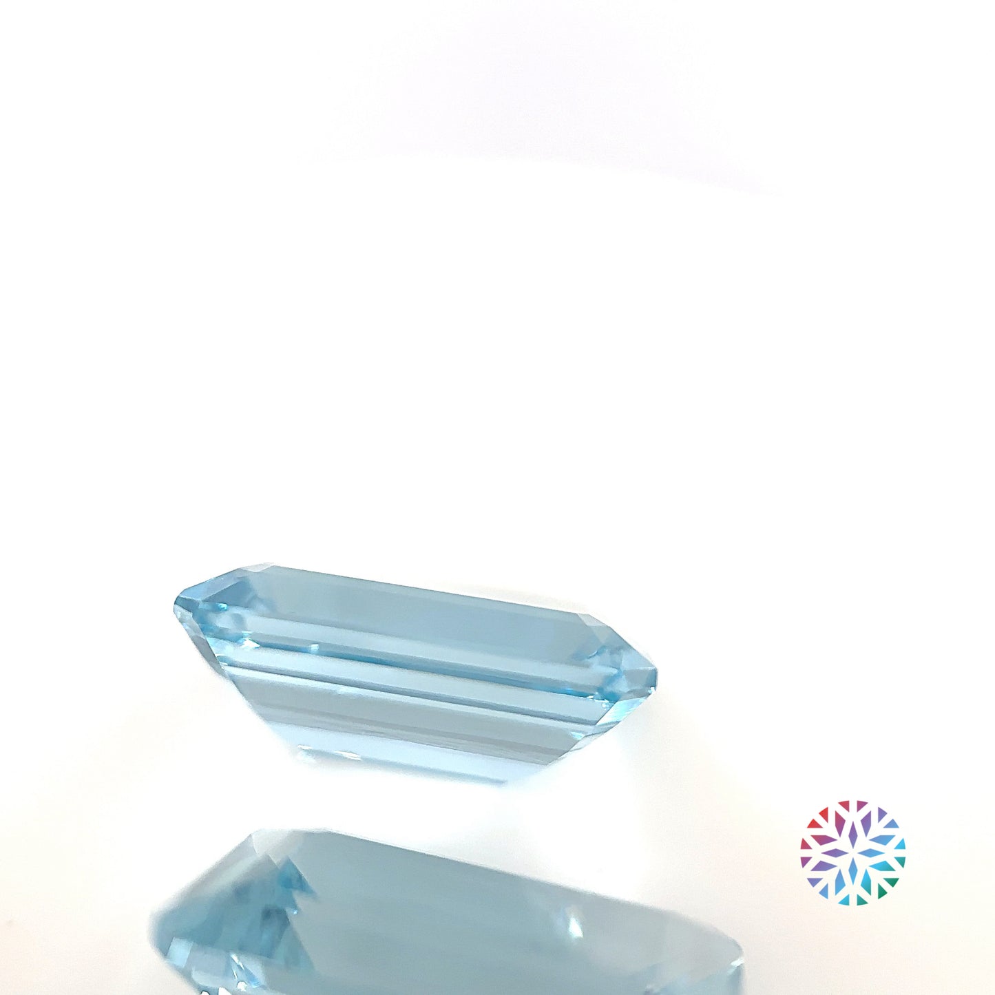 Aquamarine pair - Emerald, 9.36ct, 14.1 x 8.1mm