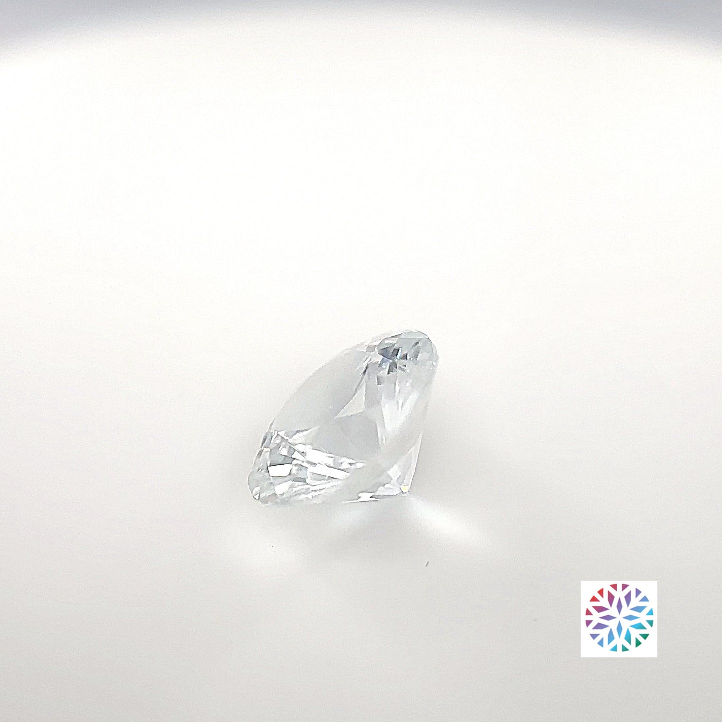 White Sapphire- Round, 2.18ct, 8.1 x 8.1 x 5.0mm, (N)