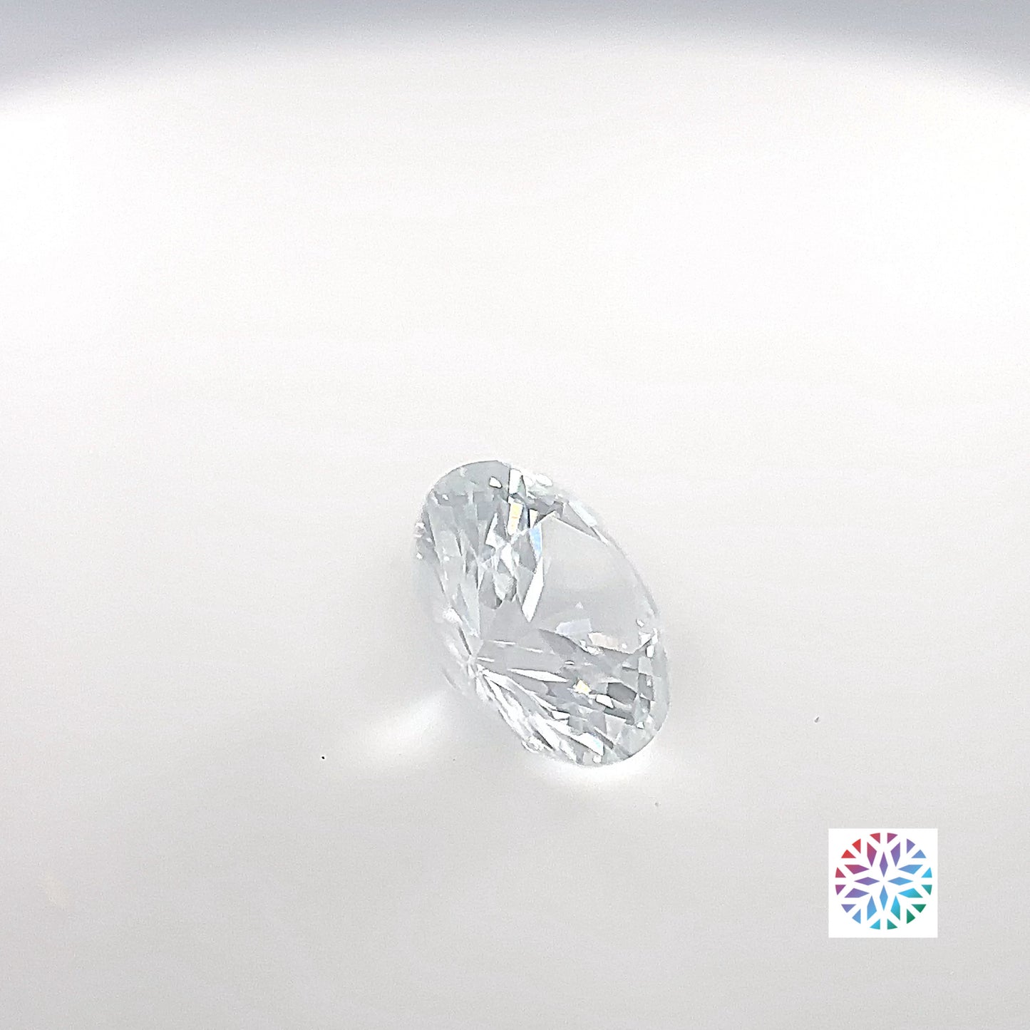 White Sapphire- Round, 2.18ct, 8.1 x 8.1 x 5.0mm, (N)