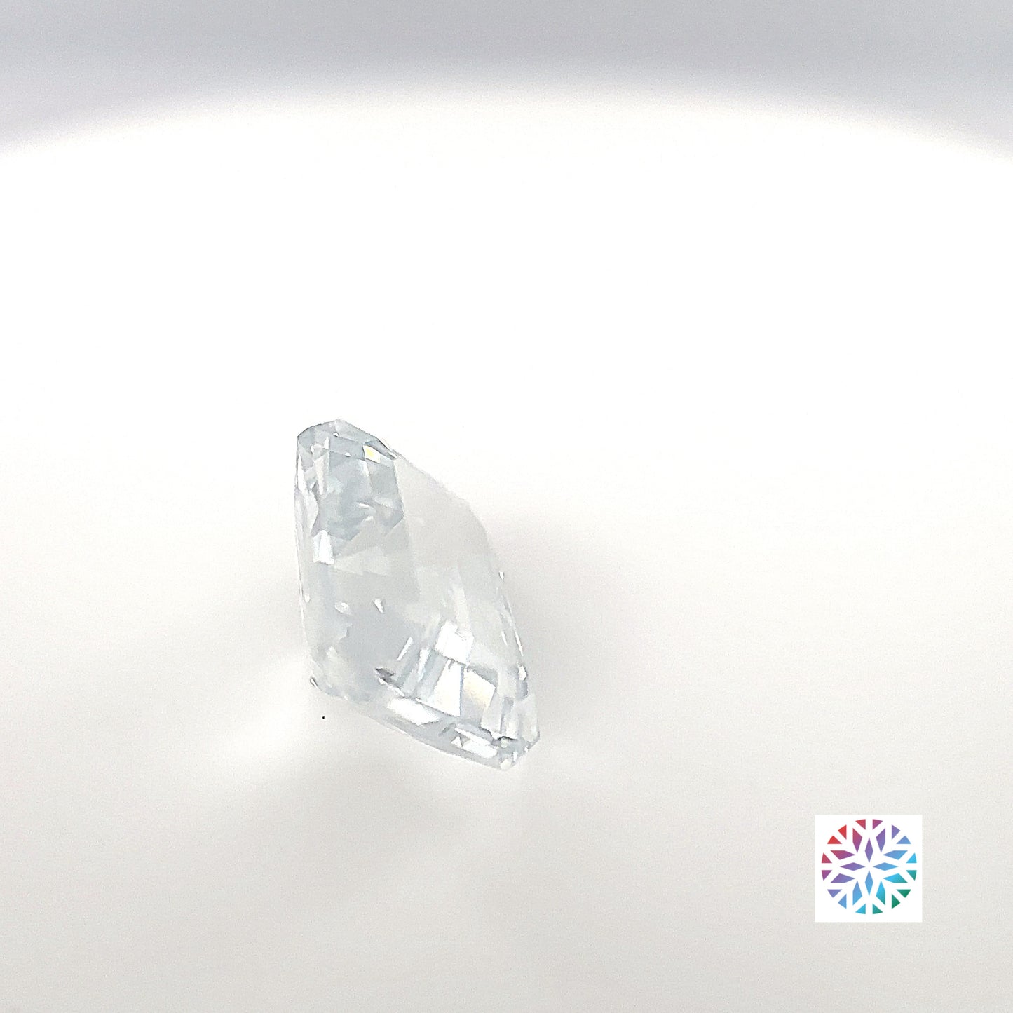 White Sapphire- Emerald, 4.19ct, 10.1 x 8.1 x 5.5mm, (C)