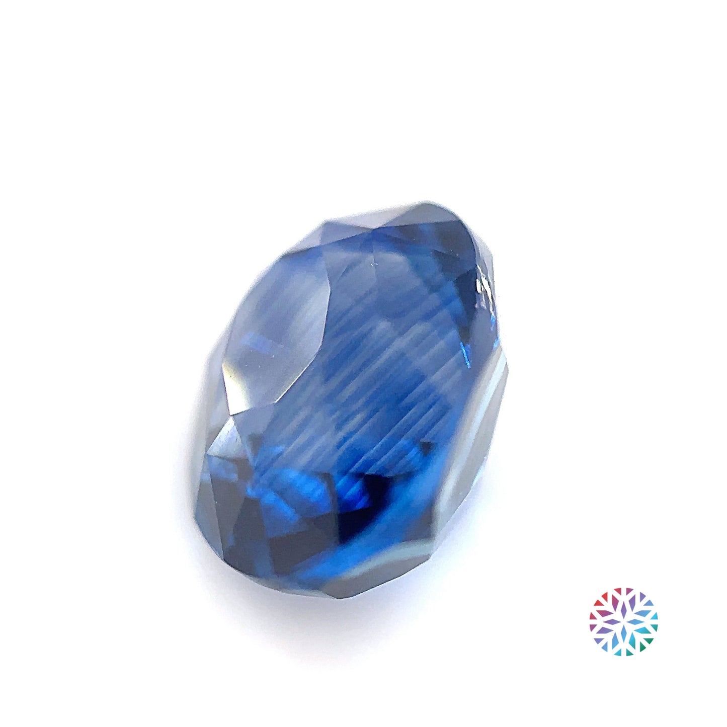 Blue Sapphire- Oval, 6.27ct, 11.3 x 9.1 x 7.3mm