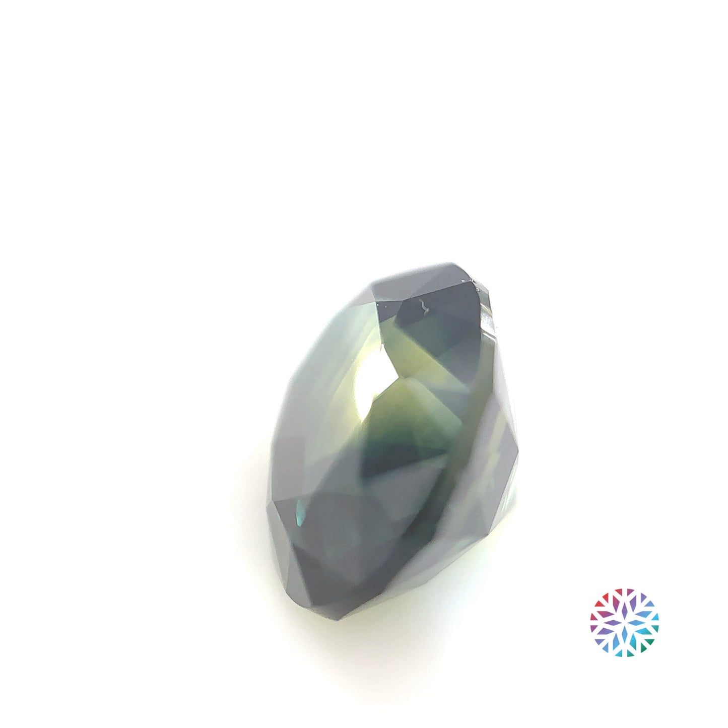 Parti Sapphire- Oval, 7.32ct, 12.4 x 9.9 x 7.4mm, (N)