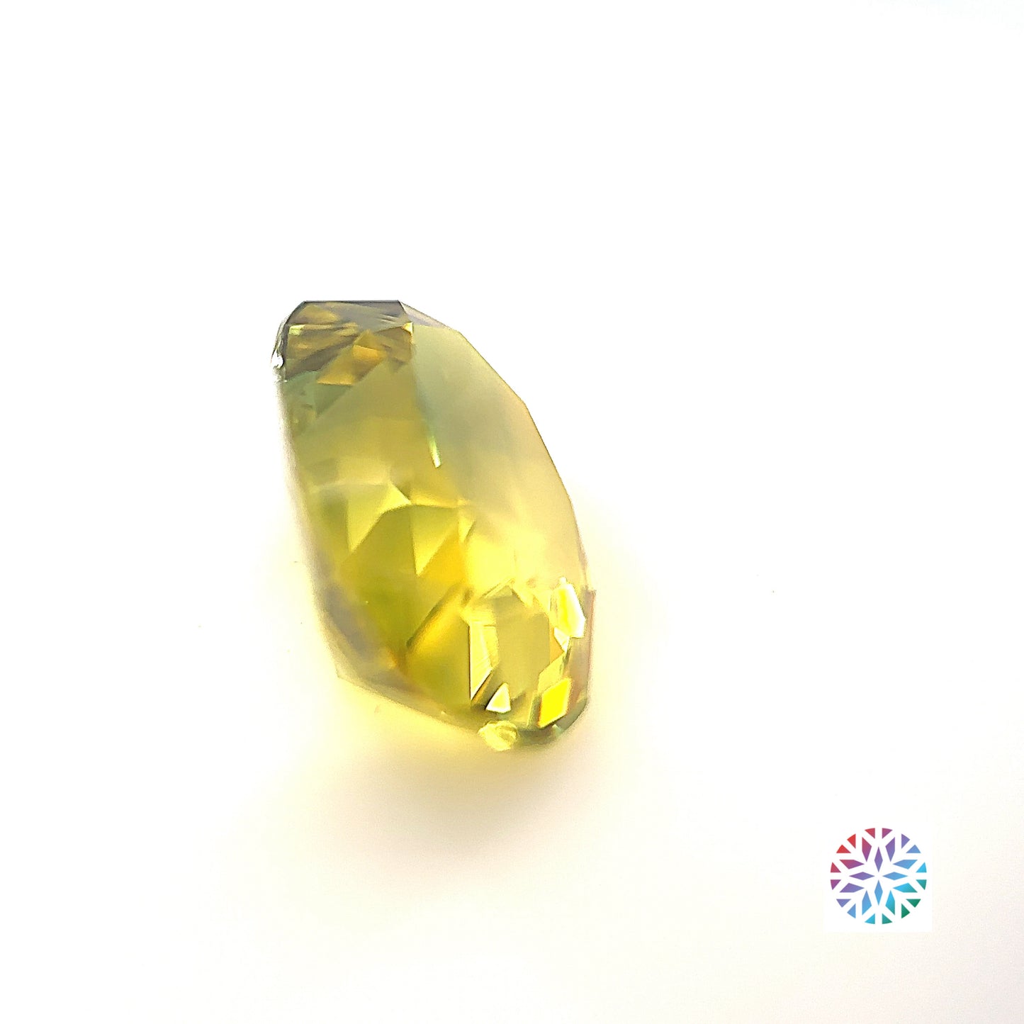 Wattle Sapphire- Oval, 5.55ct, 12.6 x 8.9 x 5.7mm, (C), (N)