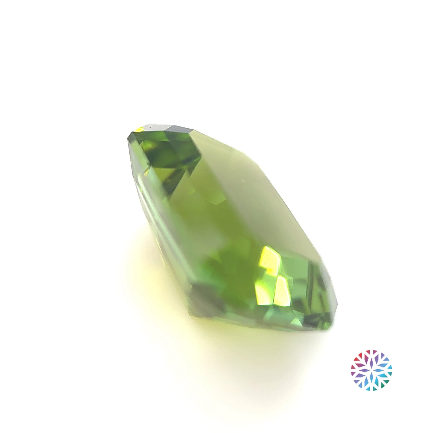 Green Tourmaline- Emerald, 7.98ct, 14.1 x 10.1 x 7.3mm
