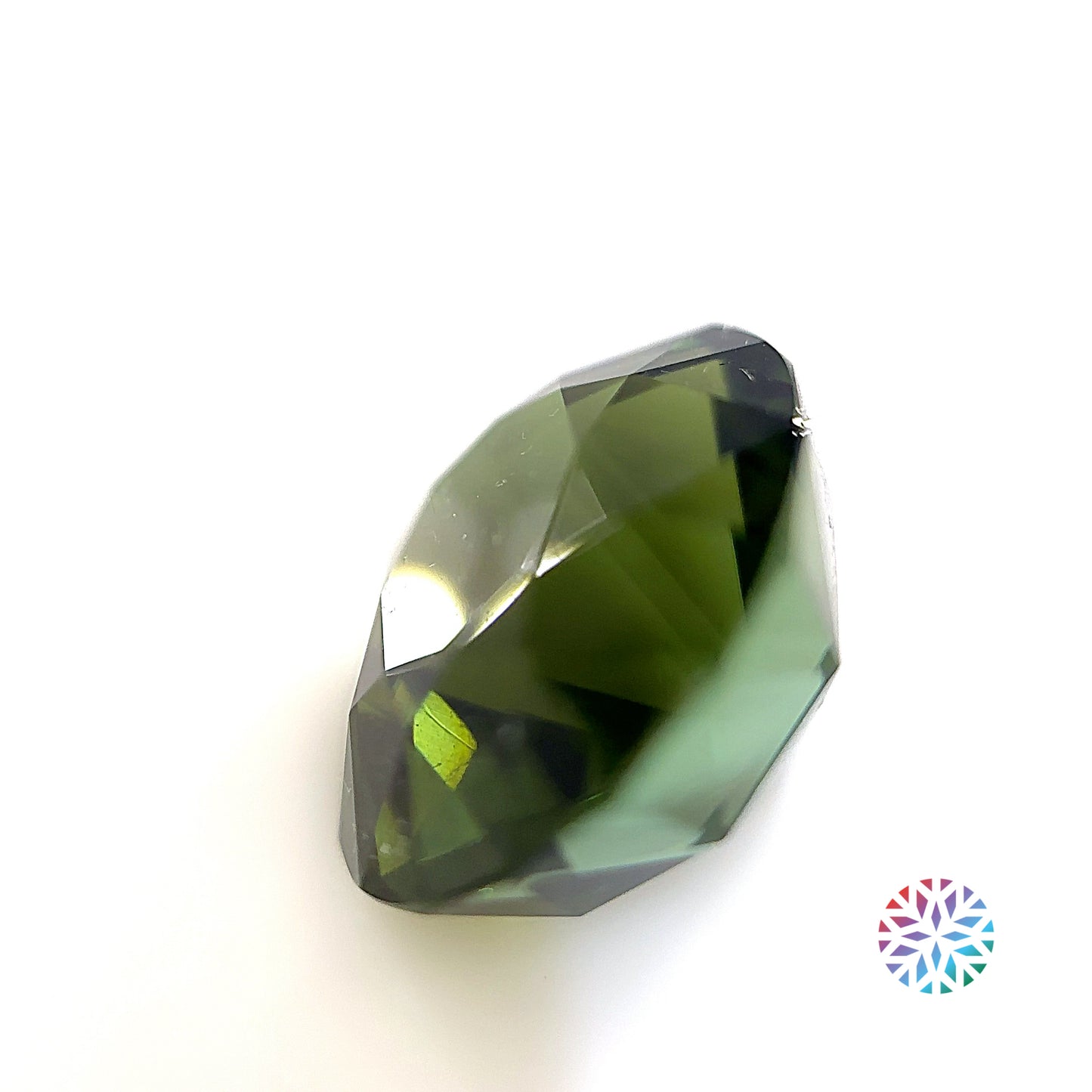 Green Tourmaline- Oval, 12.69ct, 15.4 x 13.6 x 9.9mm