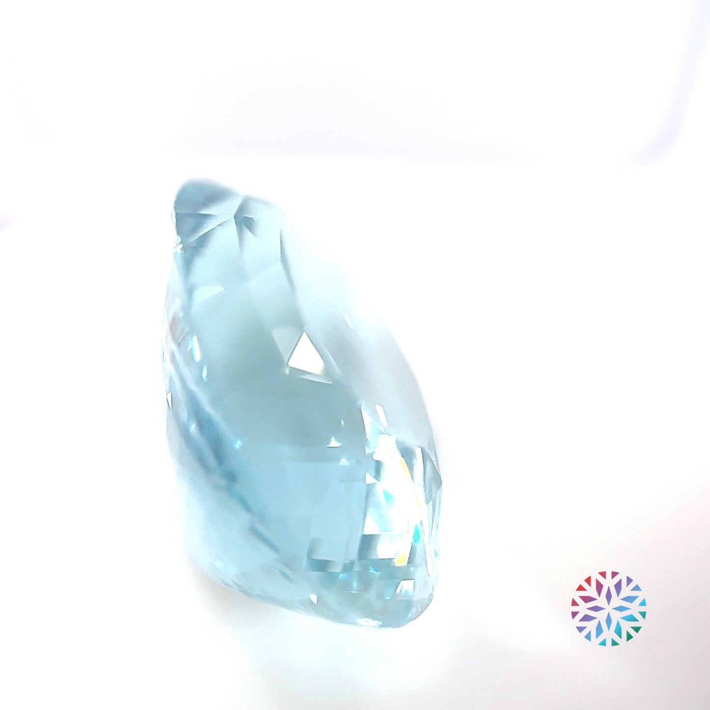 Aquamarine- Oval, 39.33ct, 26.0 x 19.2 x 13.4mm