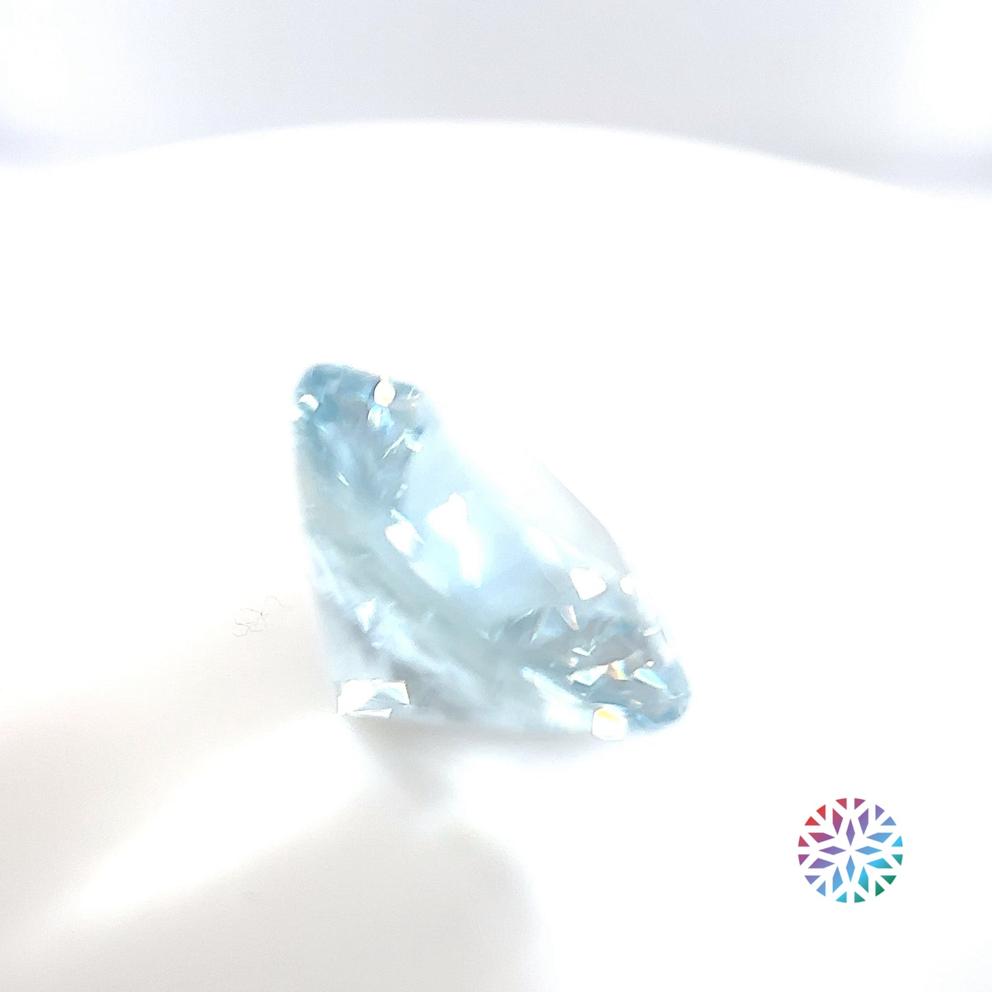 Aquamarine- Round, 9.89ct, 13.6 x 13.6 x 8.6mm