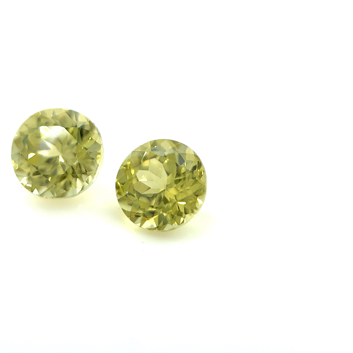 Mali Garnet pair - Round, 1.72ct, 5.4 x 5.4mm