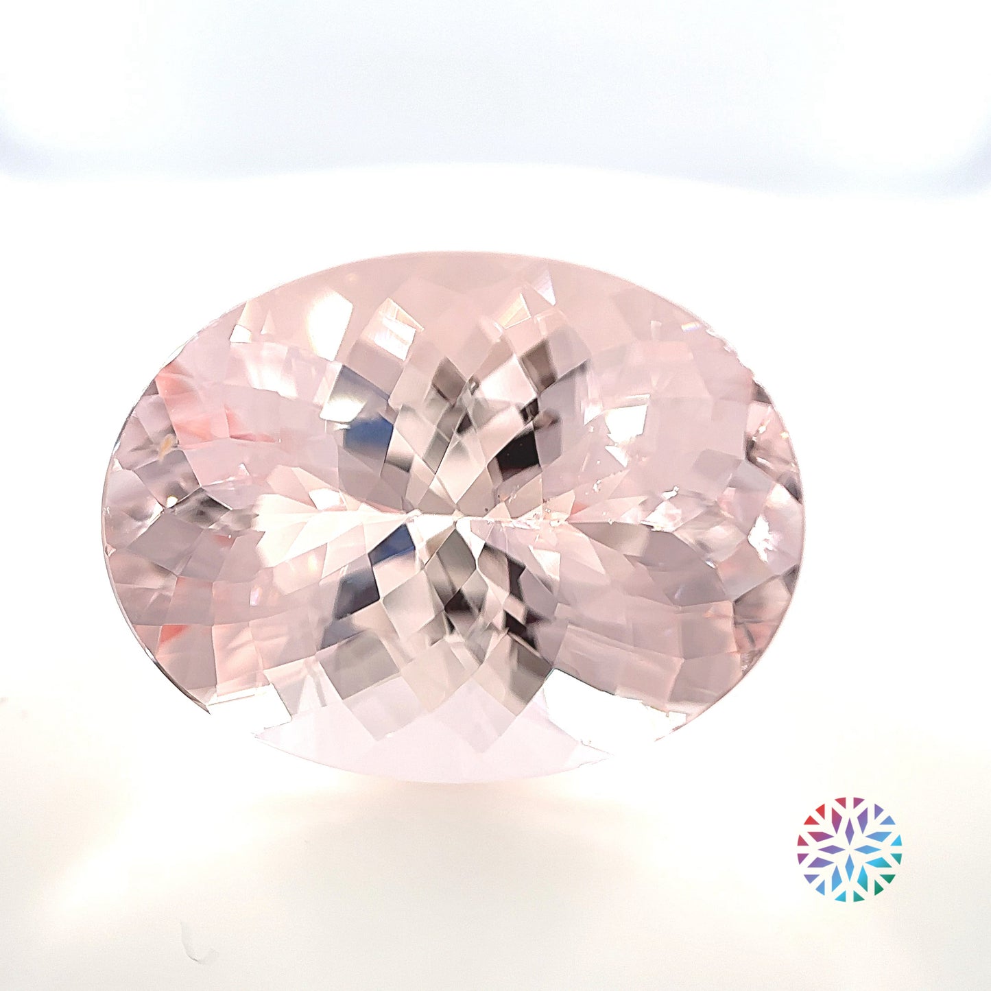 Pink Morganite- Oval, 22.02ct, 21.9 x 16.6 x 11.7mm