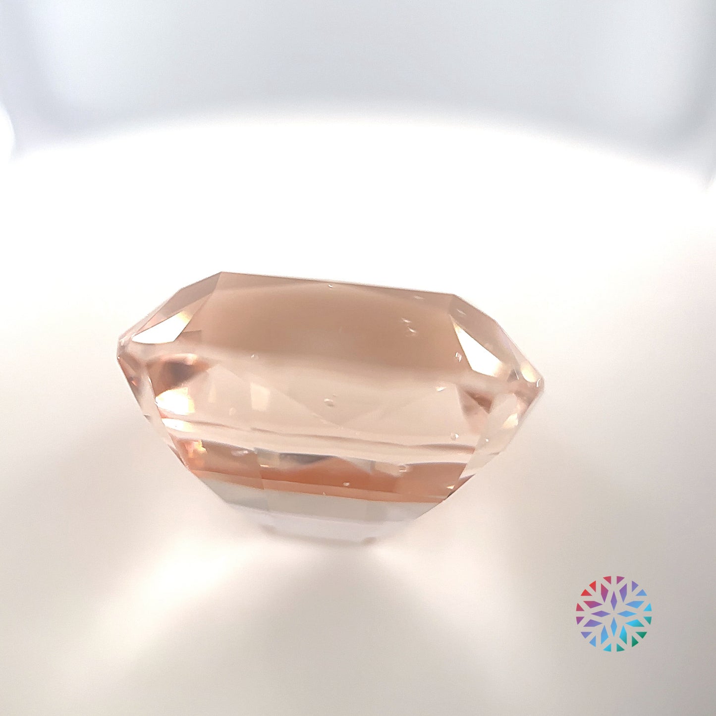 Apricot Morganite- Fancy, 15.24ct, 16.7 x 13.4 x 10.3mm