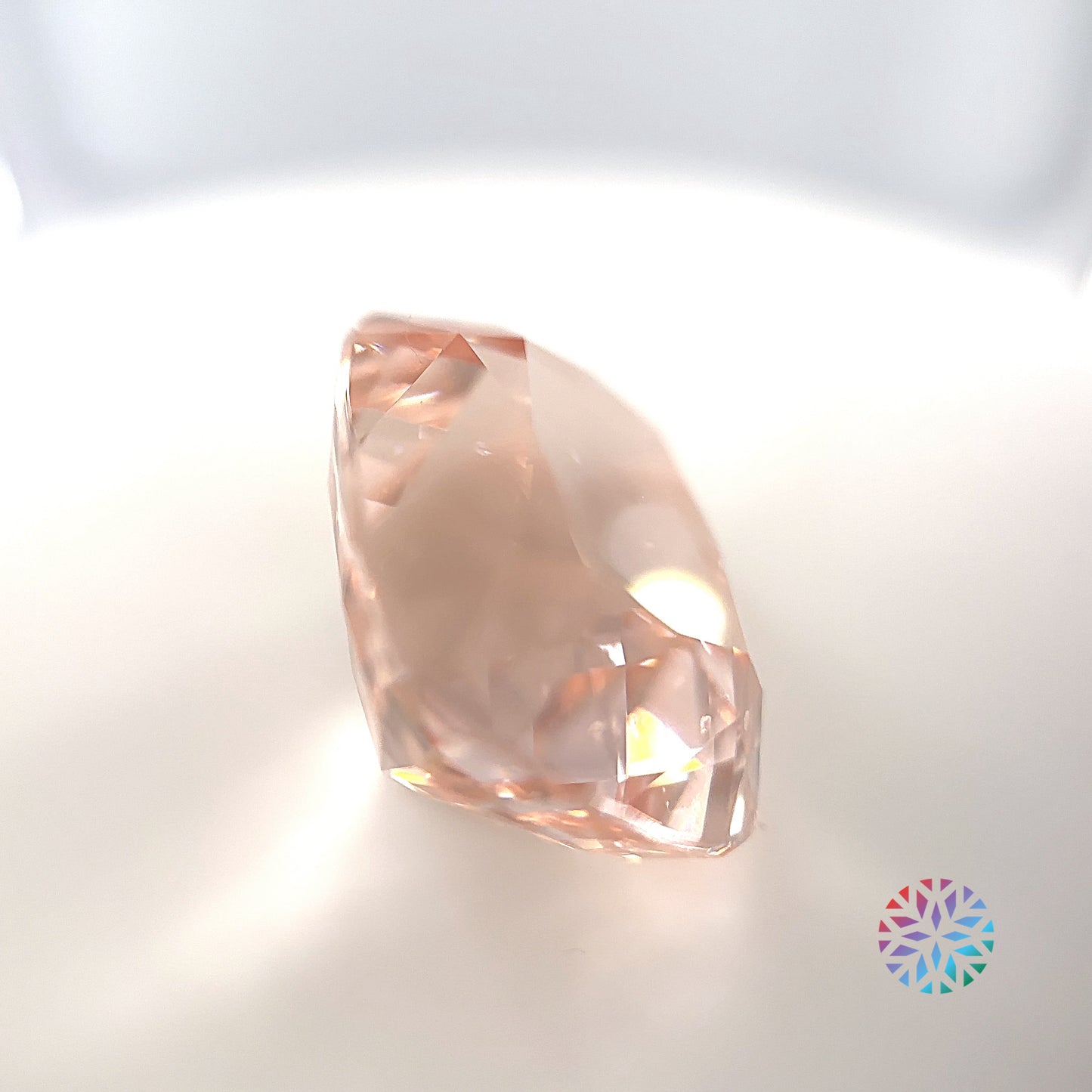 Apricot Morganite - Cushion, 15.24ct, 16.7 x 13.4 x 10.3mm