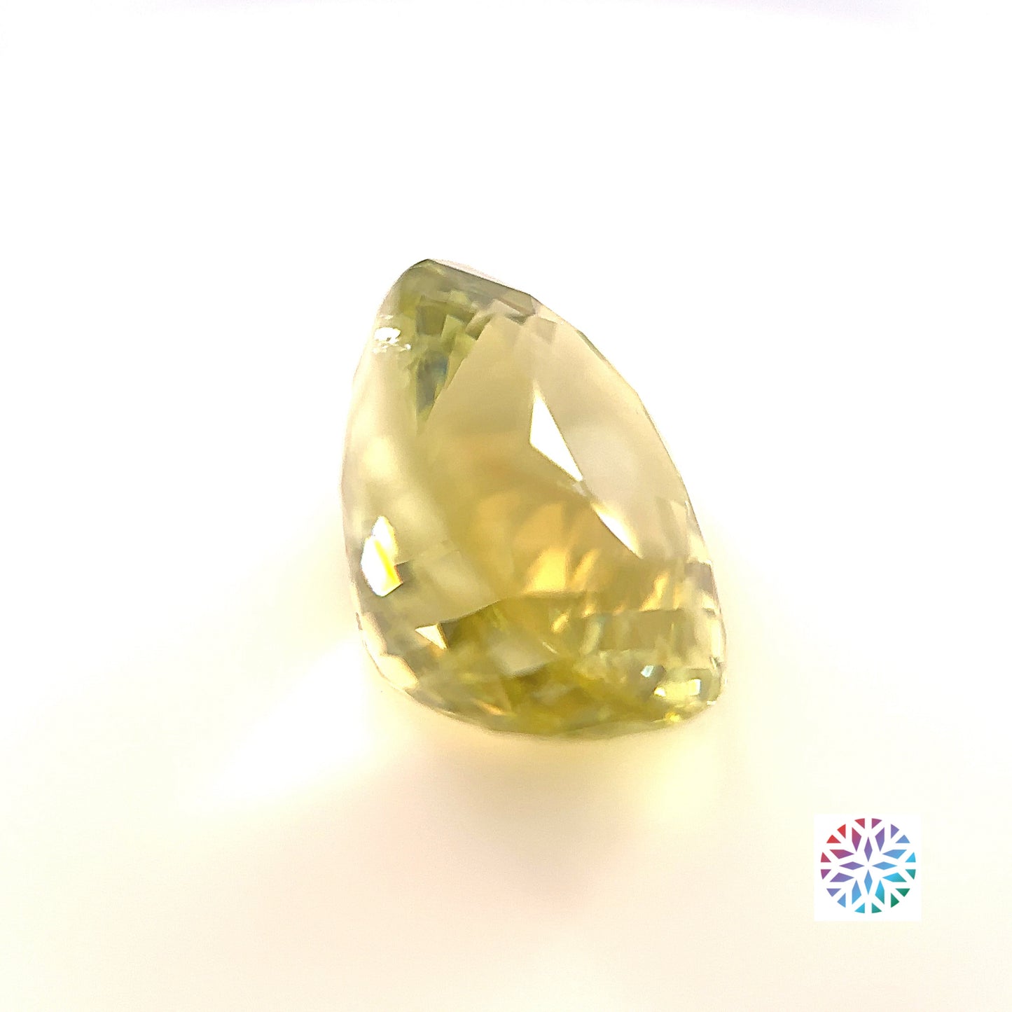 Chrysoberyl- Oval, 8.36ct, 12.4 x 10.3 x 7.7mm