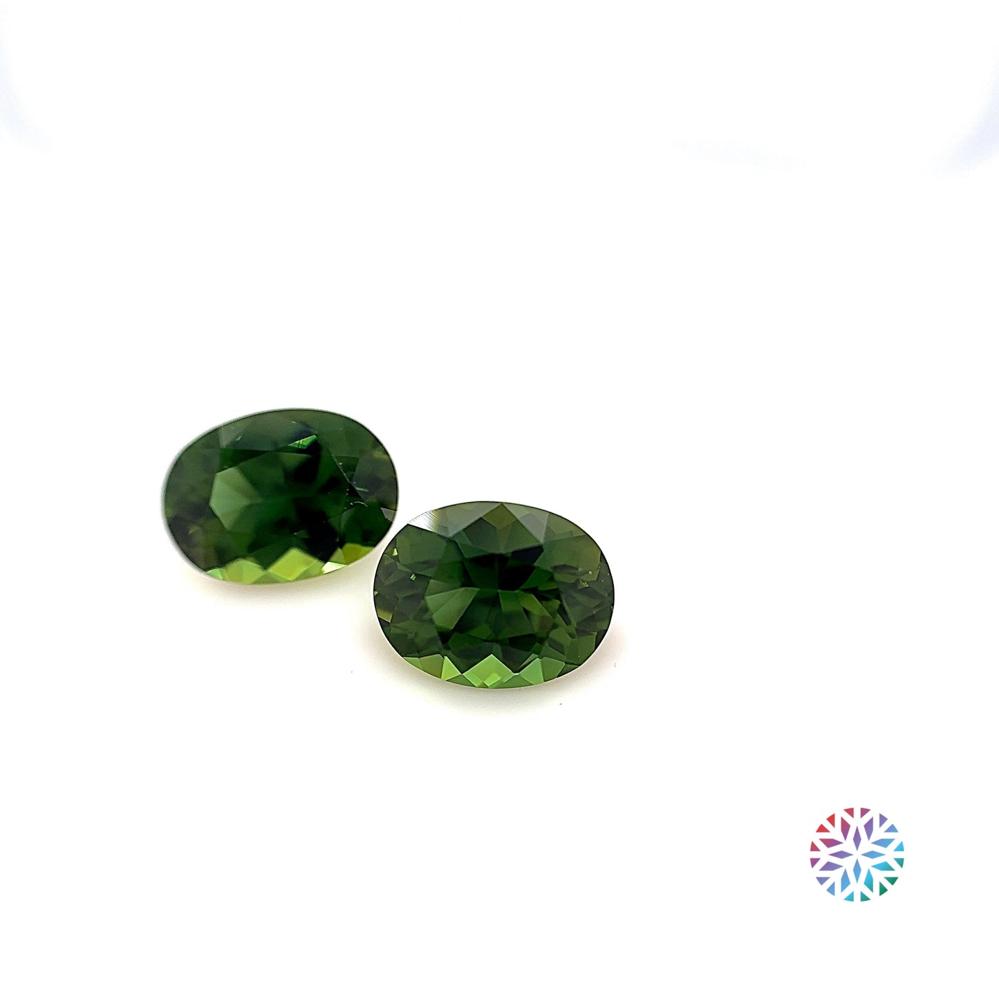 Chrome Tourmaline- Oval, 2.62ct, 8.2 x 6.3mm