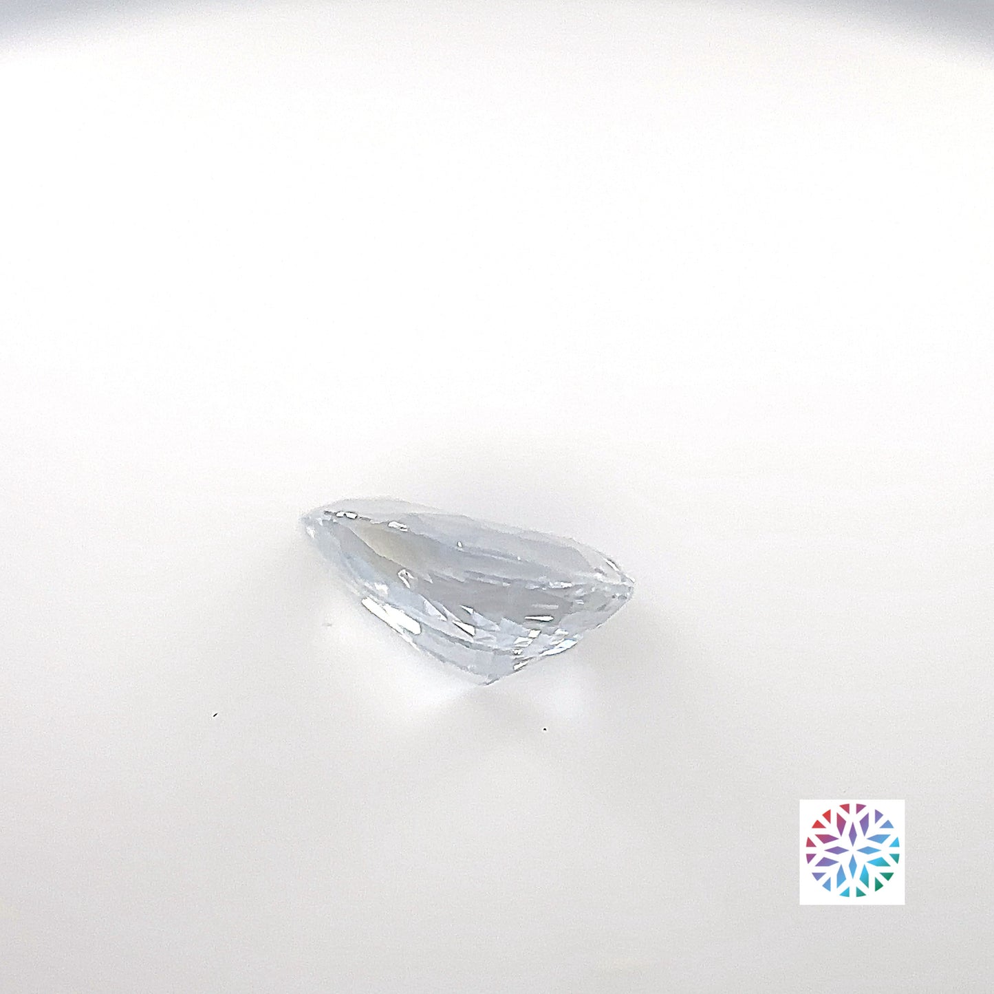 White Sapphire- Pear, 2.01ct, 9.8 x 6.9 x 4.2mm, (C)