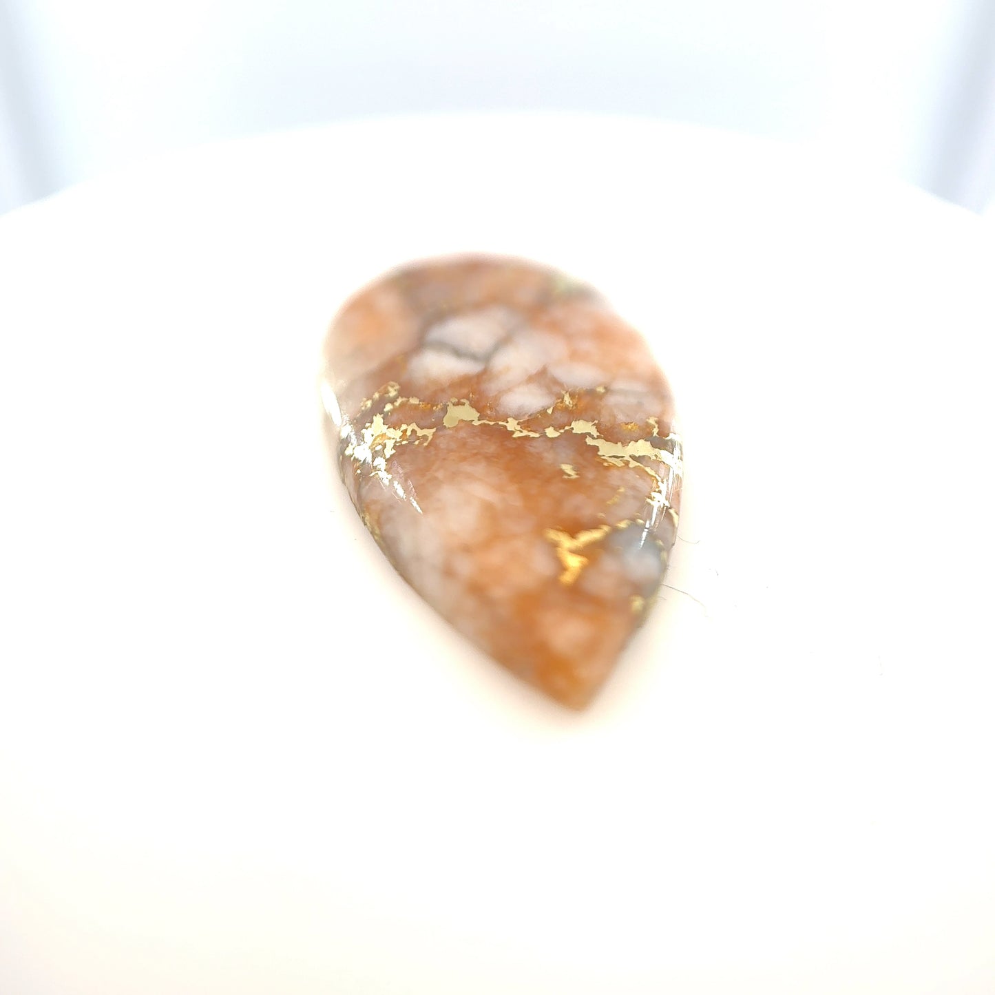 Gold Quartz- Pear, 12.53ct, 27.0 x 14.8 x 2.9mm