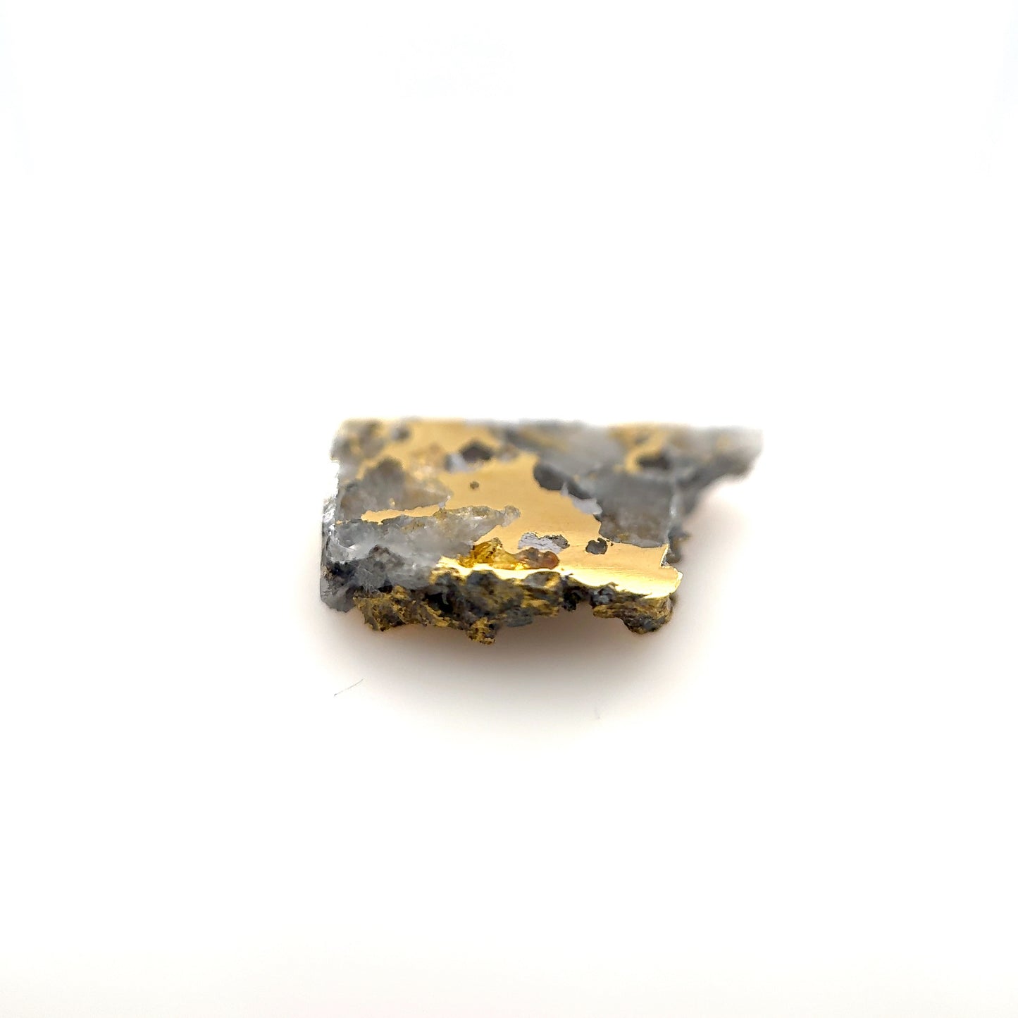 Gold Quartz- Flat, 5.9ct, 14.1 x 8.3 x 3.1mm