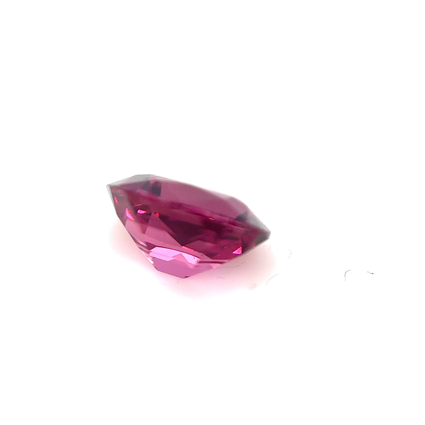 Pink Garnet- Oval, 2.24ct, 8.9 x 6.8 x 4.8mm