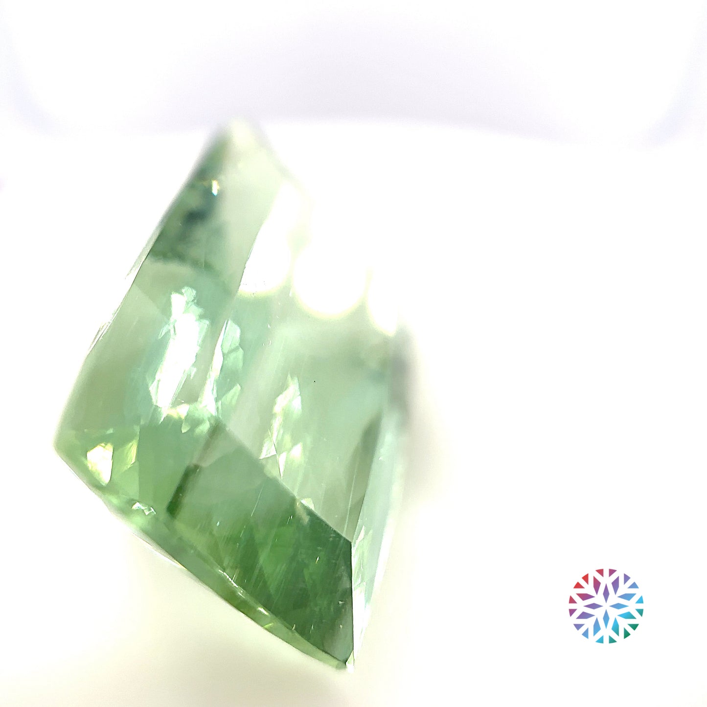 Green Beryl- Cushion, 25.96ct, 23.0 x 15.7 x 10.9mm