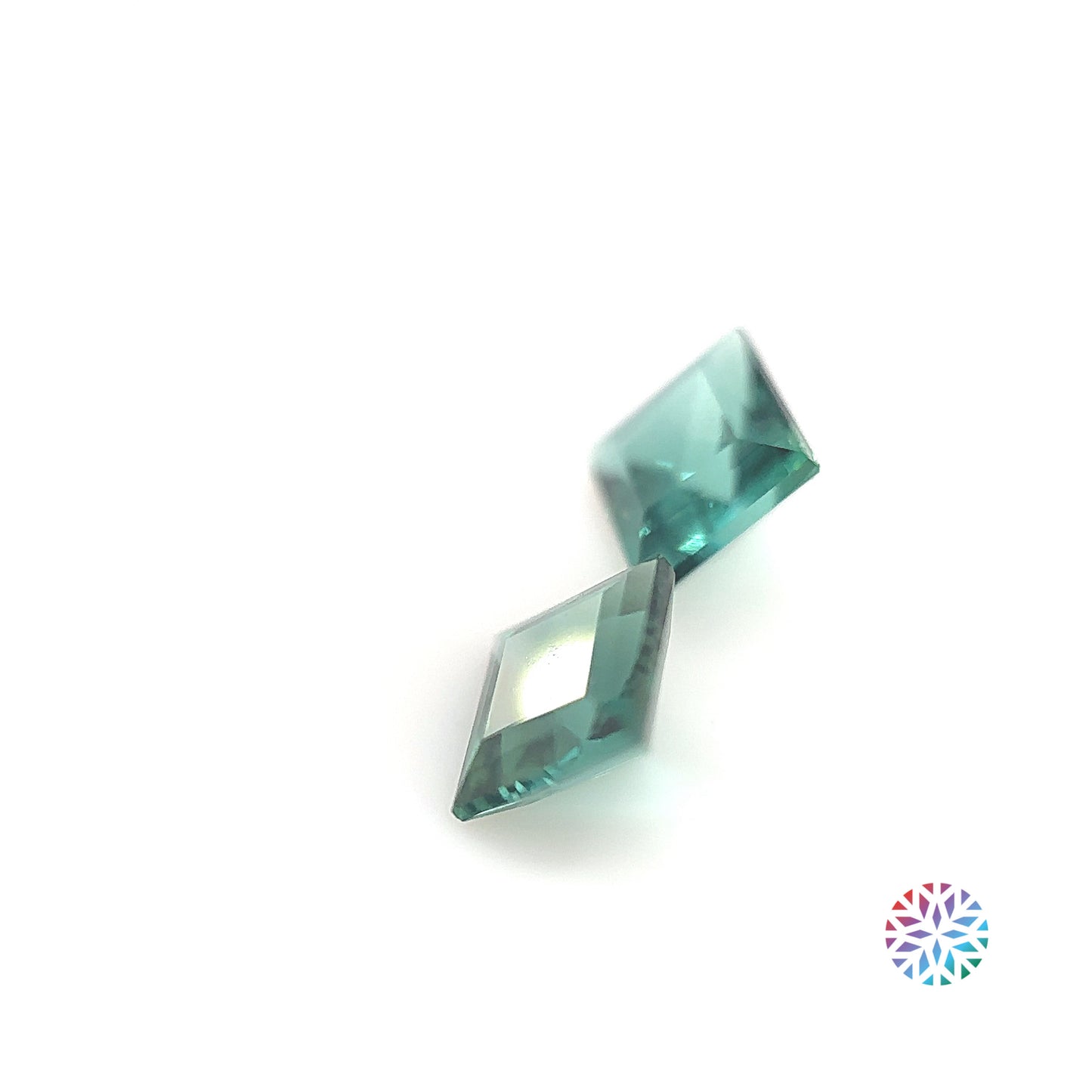 B/G Tourmaline- Baguette, 1.32ct, 5.1 x 5.1mm