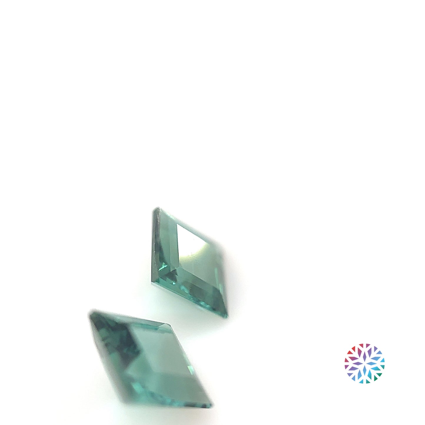 B/G Tourmaline- Baguette, 1.32ct, 5.1 x 5.1mm