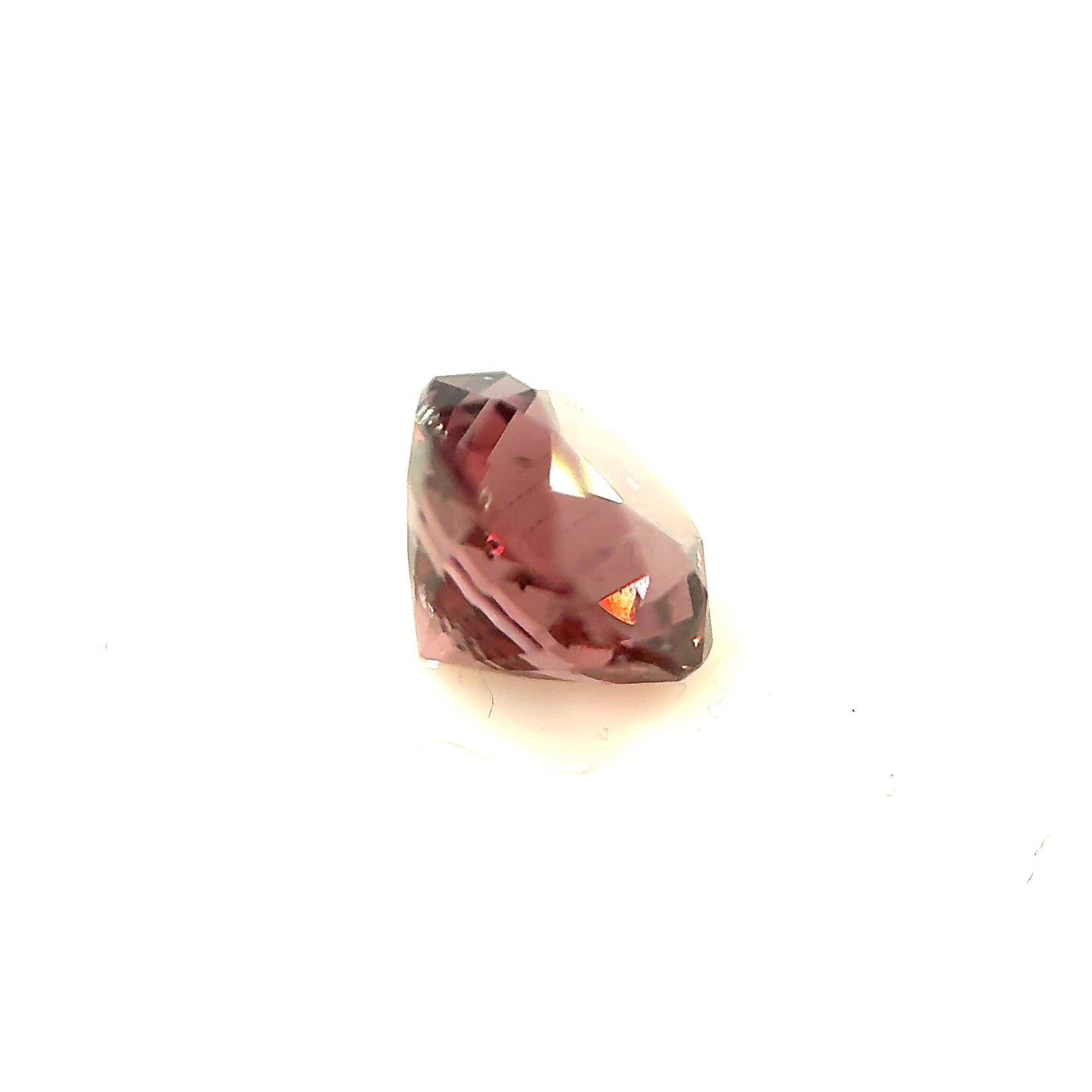 CC Garnet- Round, 2.62ct, 7.6 x 7.6 x 5.7mm