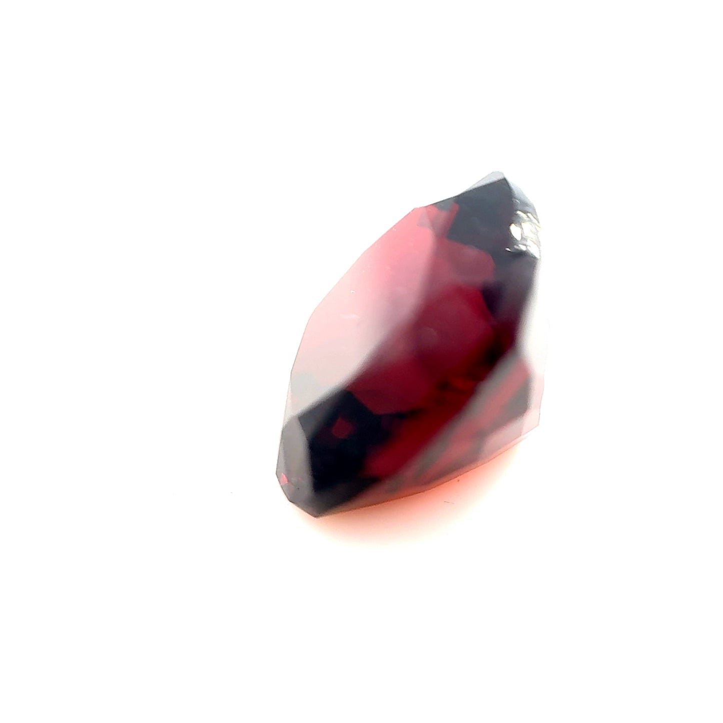 Red Garnet- Cushion, 7.55ct, 10.0 x 10.0mm