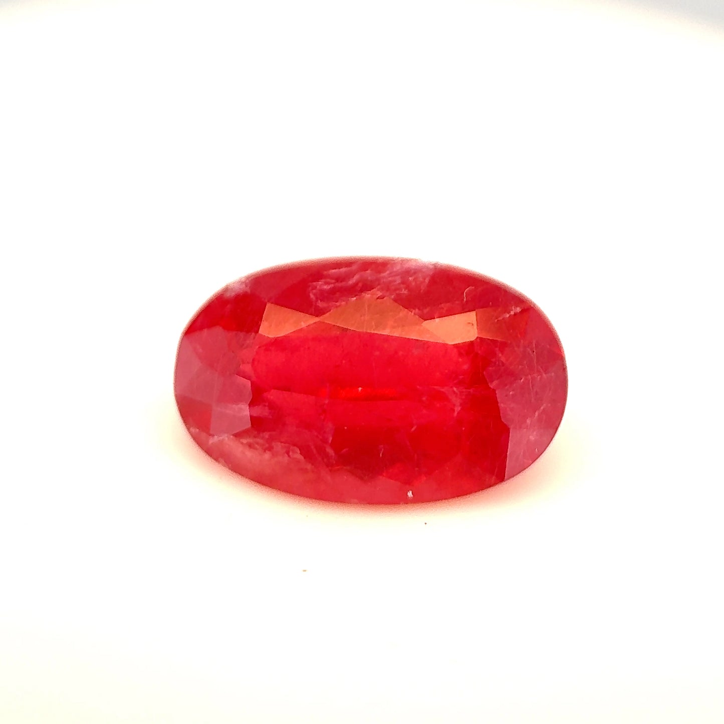 Rhodonite- Oval, 4.2ct, 12.3 x 8.0 x 5.5mm