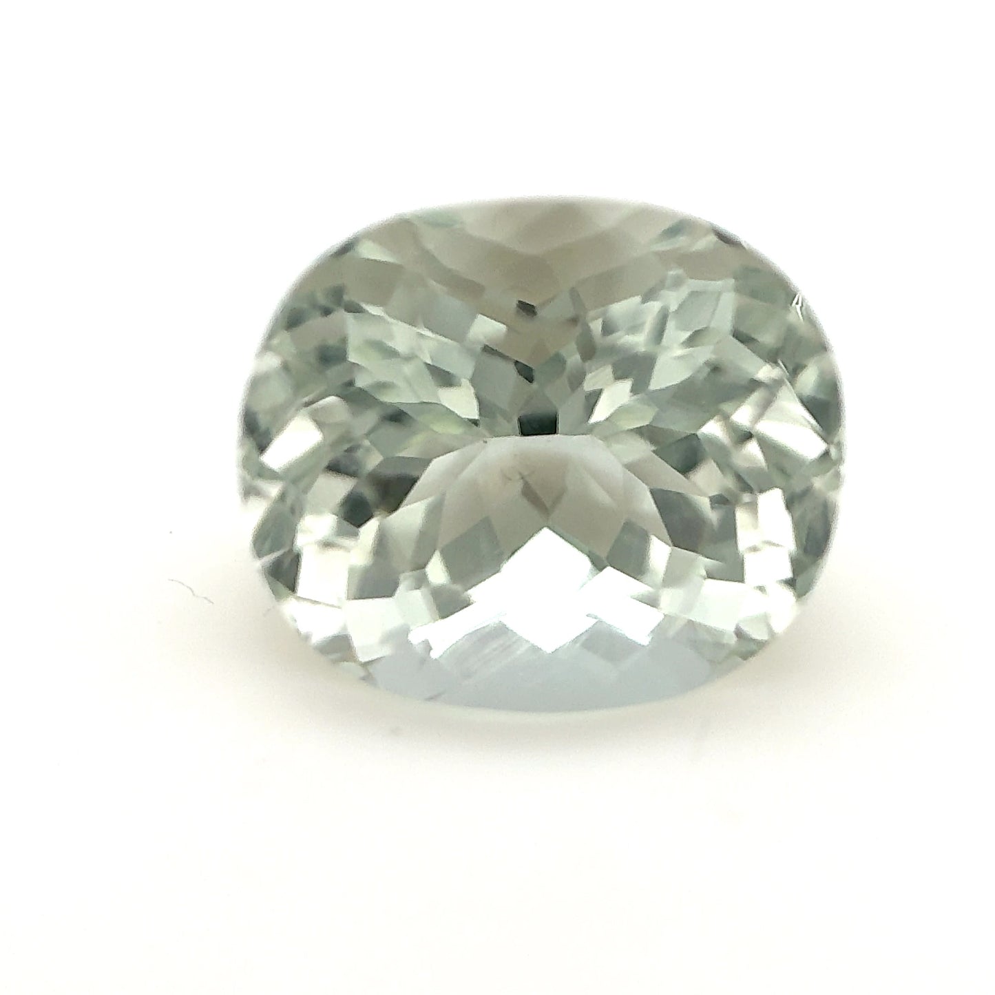 Green Amethyst- Oval, 4.7ct, 11.3 x 9.7 x 7.8mm