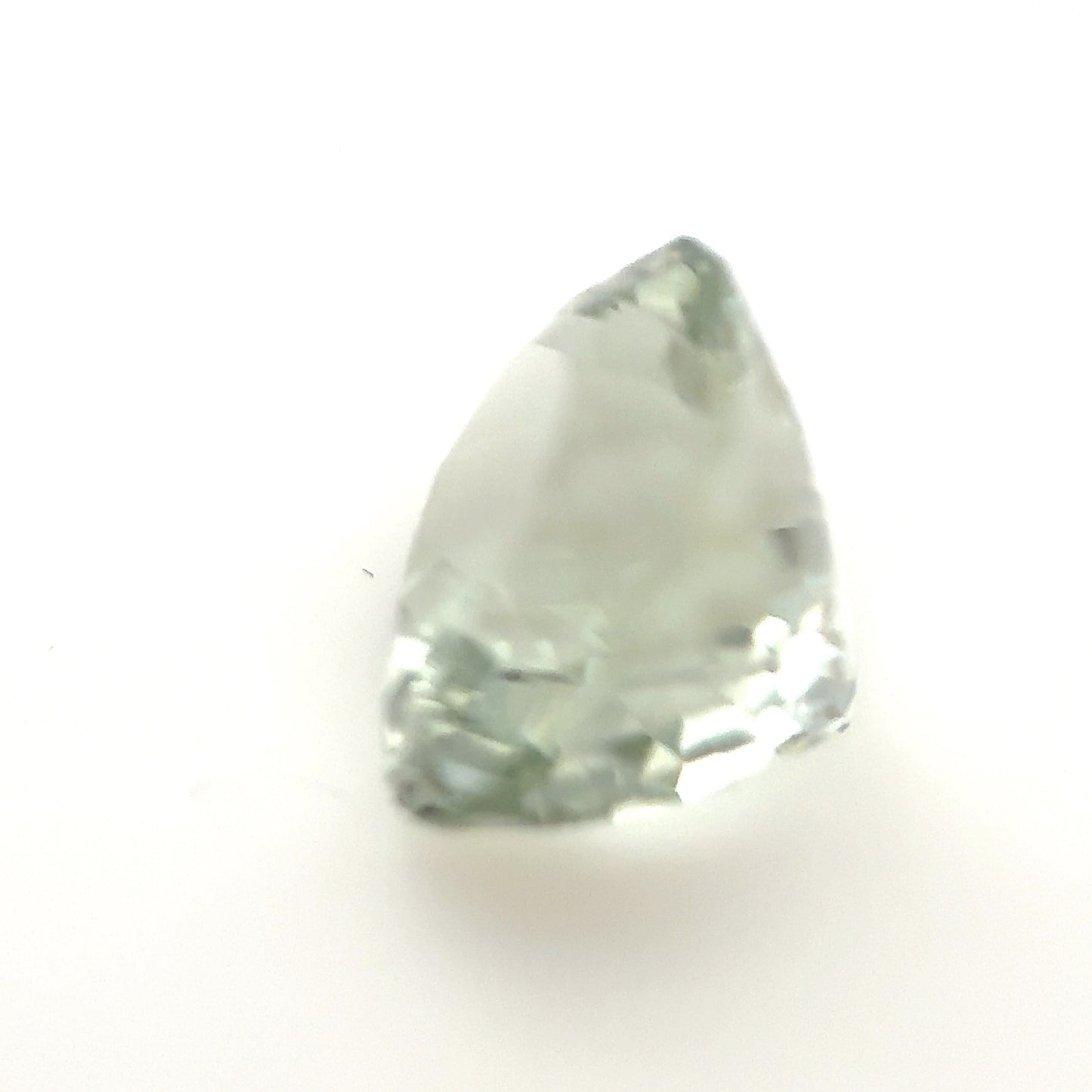 Green Amethyst- Oval, 4.7ct, 11.3 x 9.7 x 7.8mm