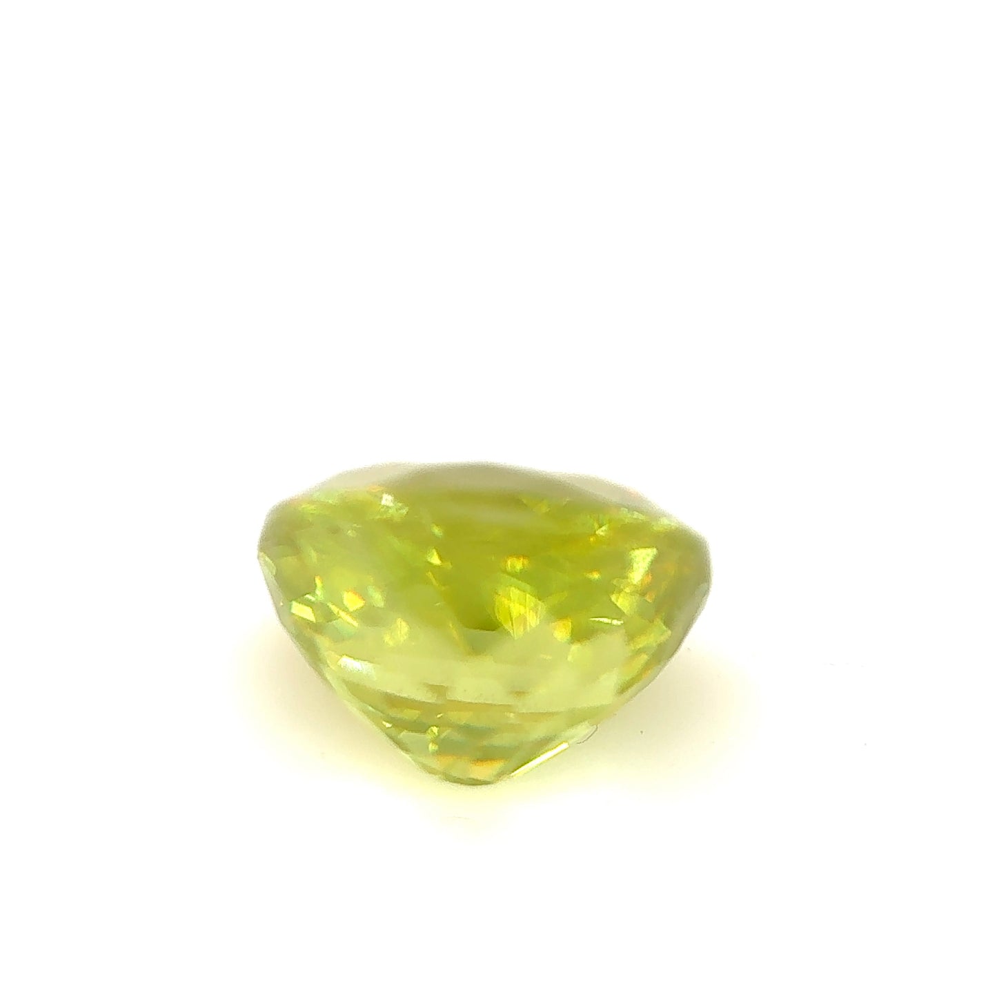 Sphene- Oval, 2.45ct, 8.4 x 6.6 x 5.6mm